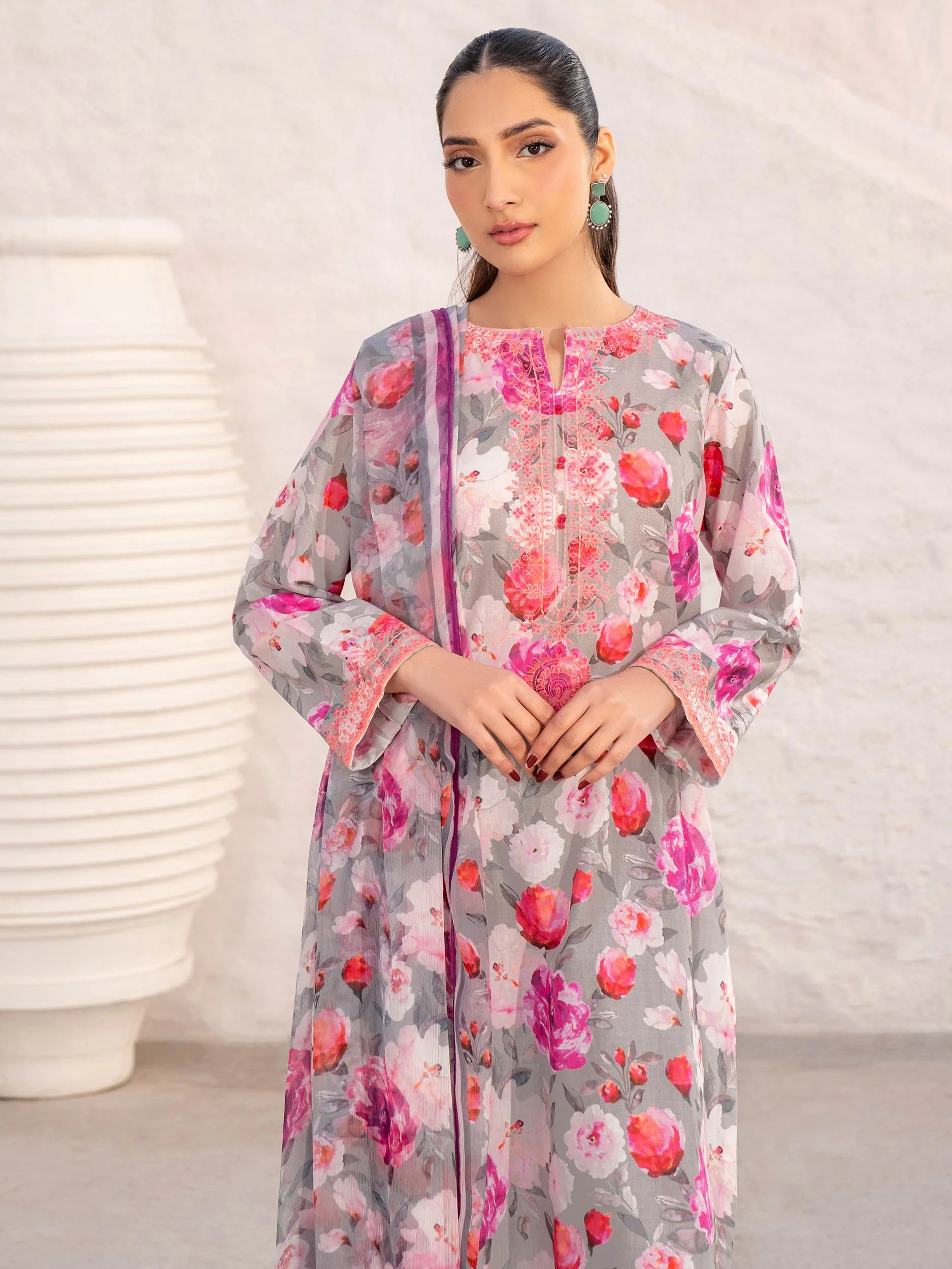 3 Piece Lawn Suit-Embroidered (Unstitched) - Image 3