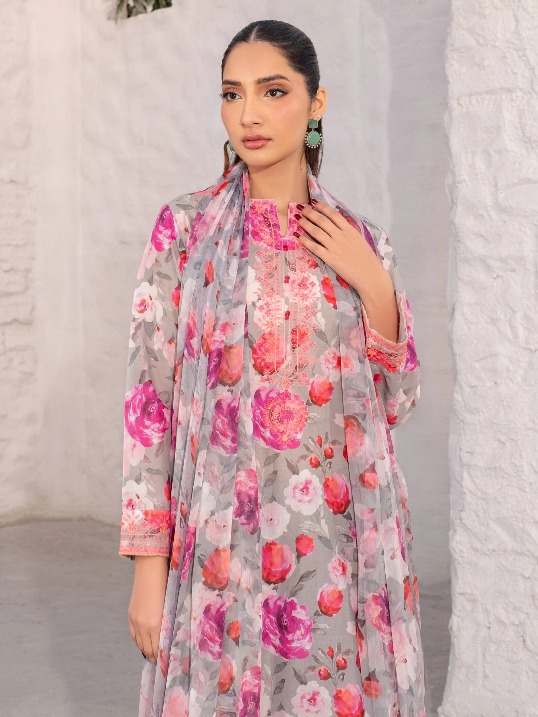 3 Piece Lawn Suit-Embroidered (Unstitched) - Image 5