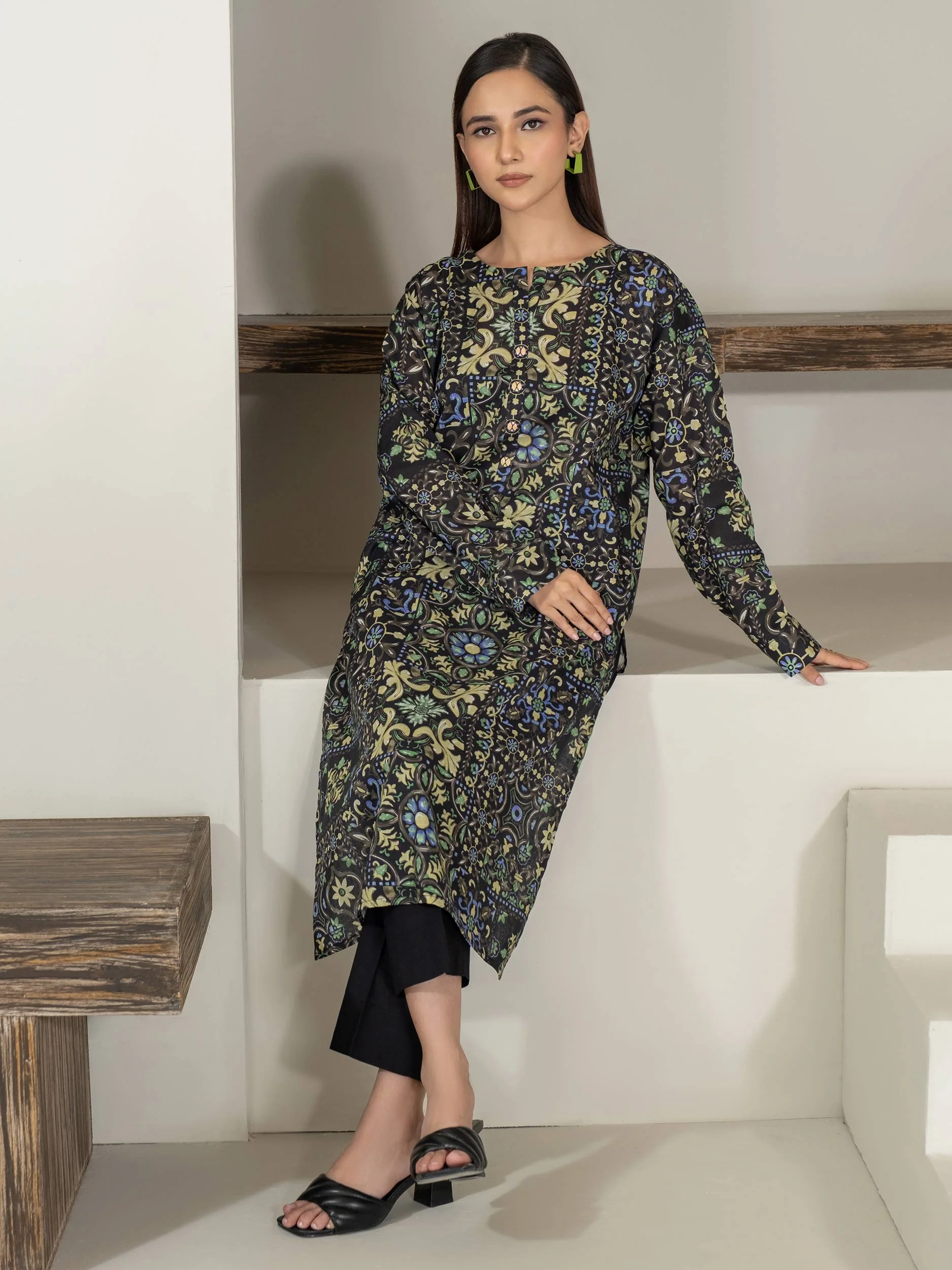 Khaddar Shirt-Printed (Unstitched) - Image 2