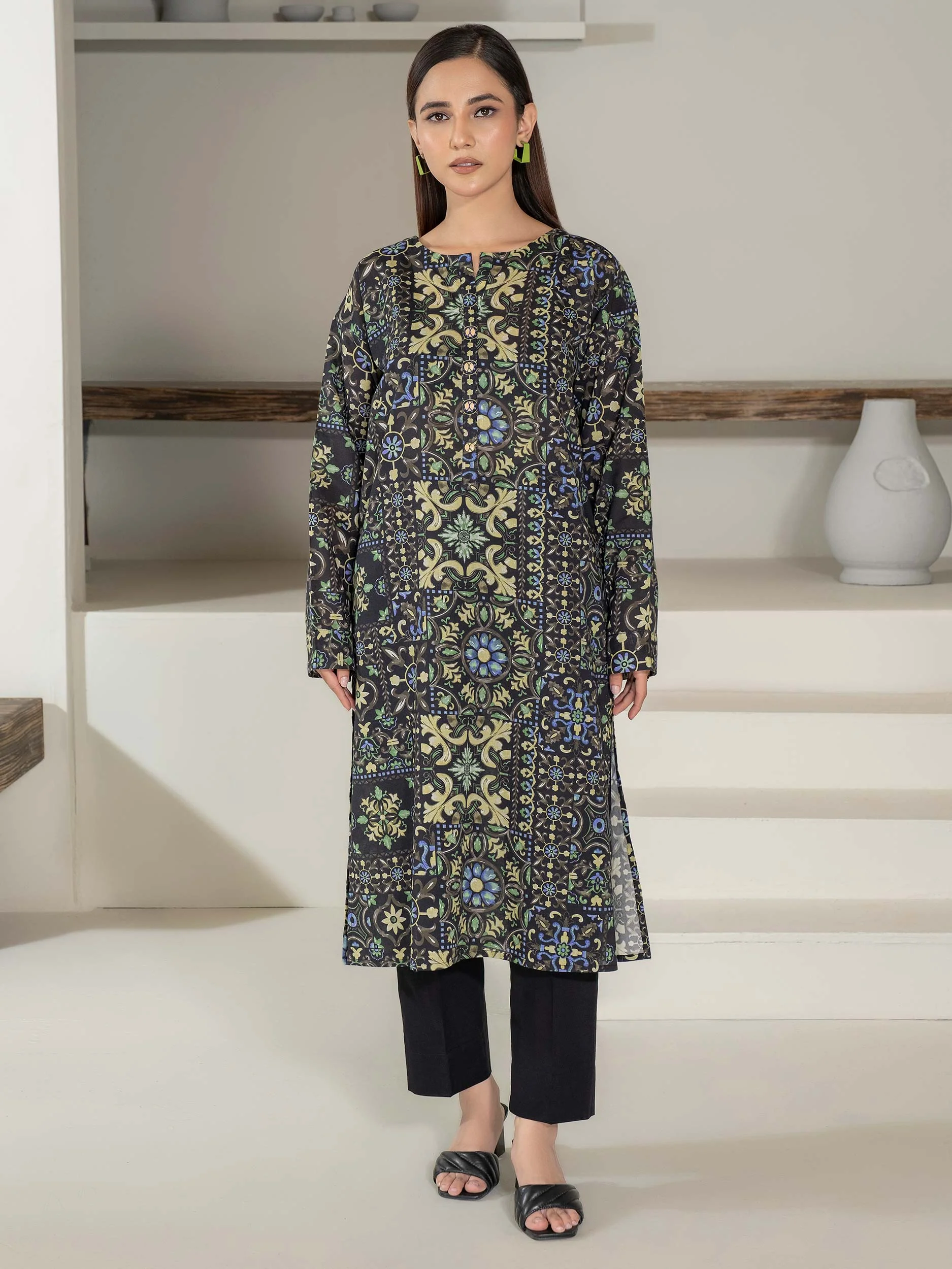 Khaddar Shirt-Printed (Unstitched) - Image 3