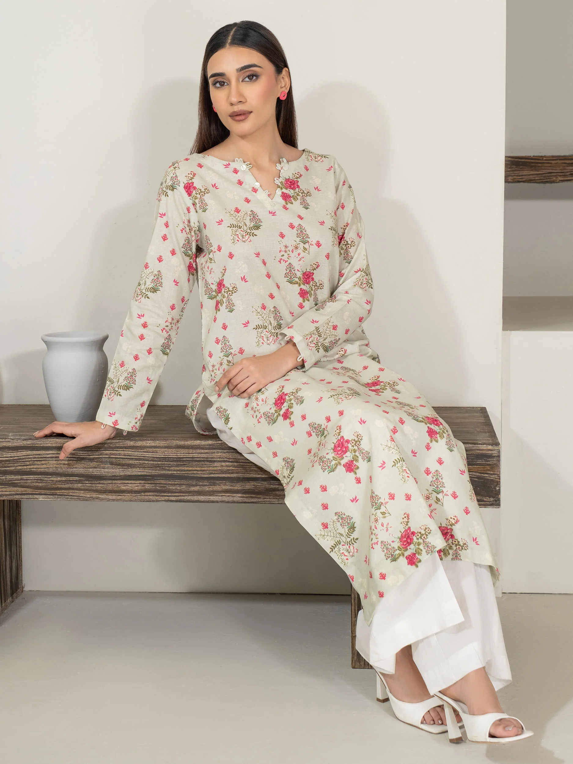 Khaddar Shirt-Printed (Unstitched) - Image 2