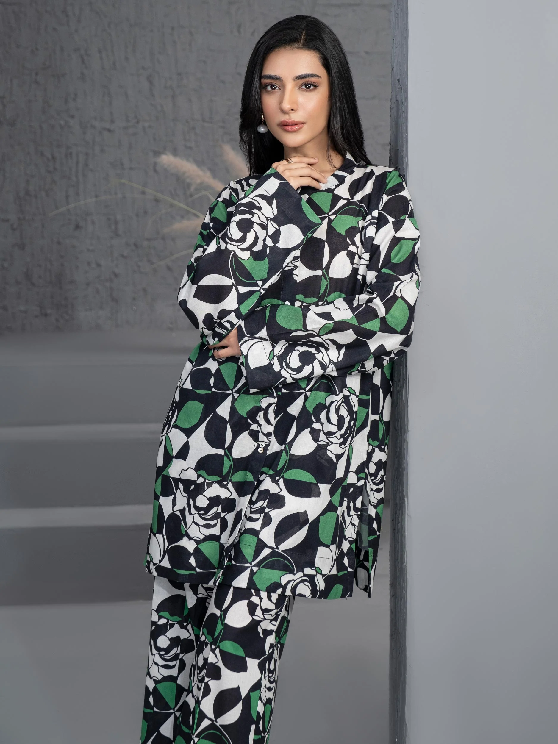 Khaddar Shirt-Printed (Unstitched) - Image 2