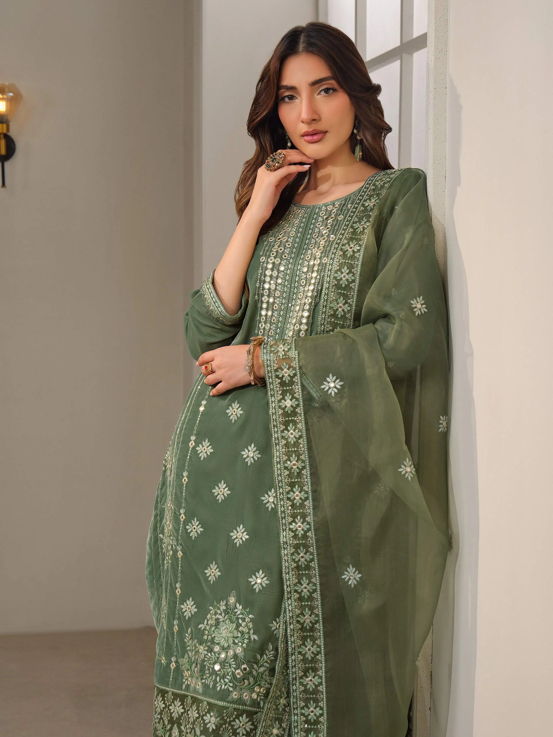 3 Piece Velvet Suit-Embroidered (Unstitched) - Image 3