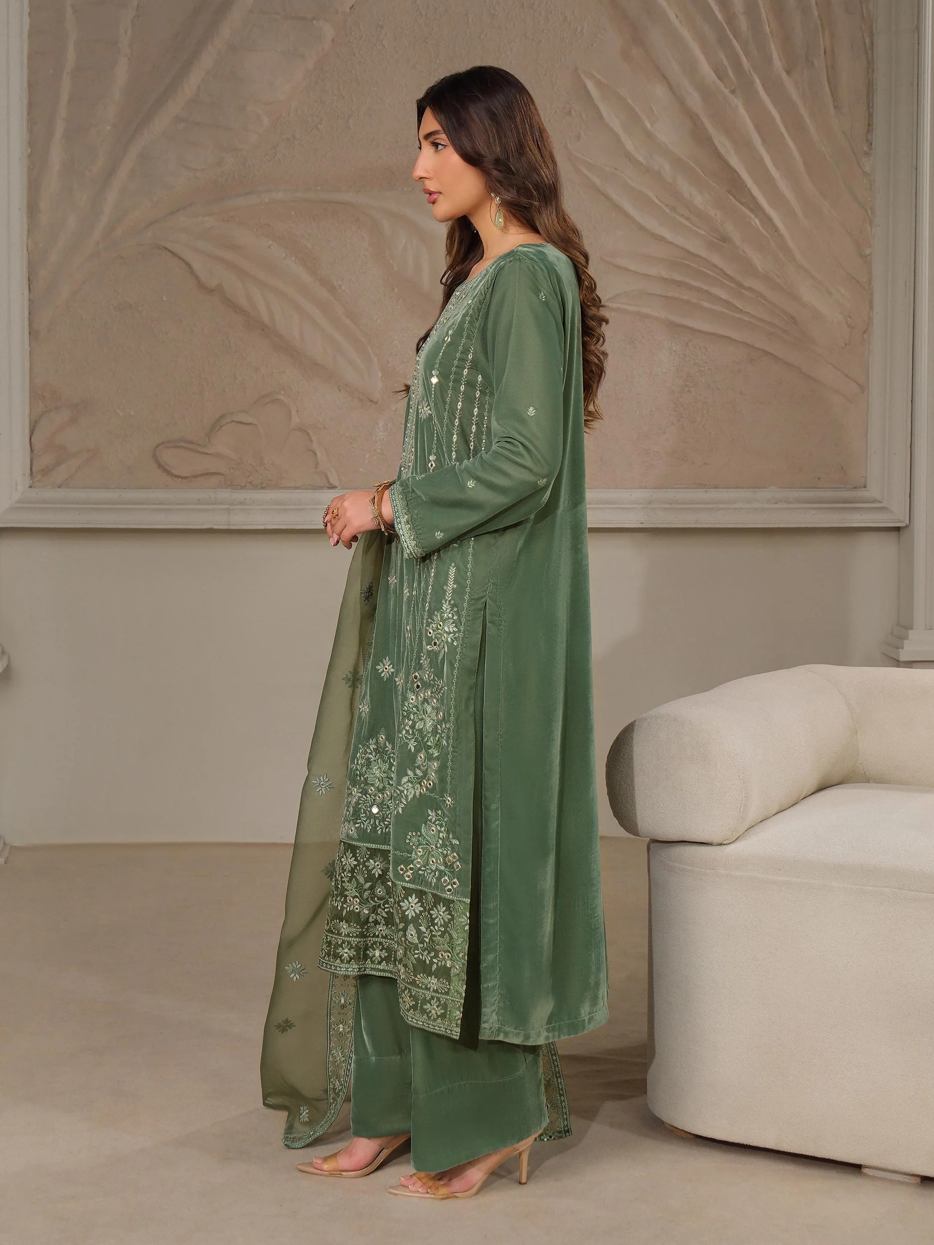 3 Piece Velvet Suit-Embroidered (Unstitched) - Image 7