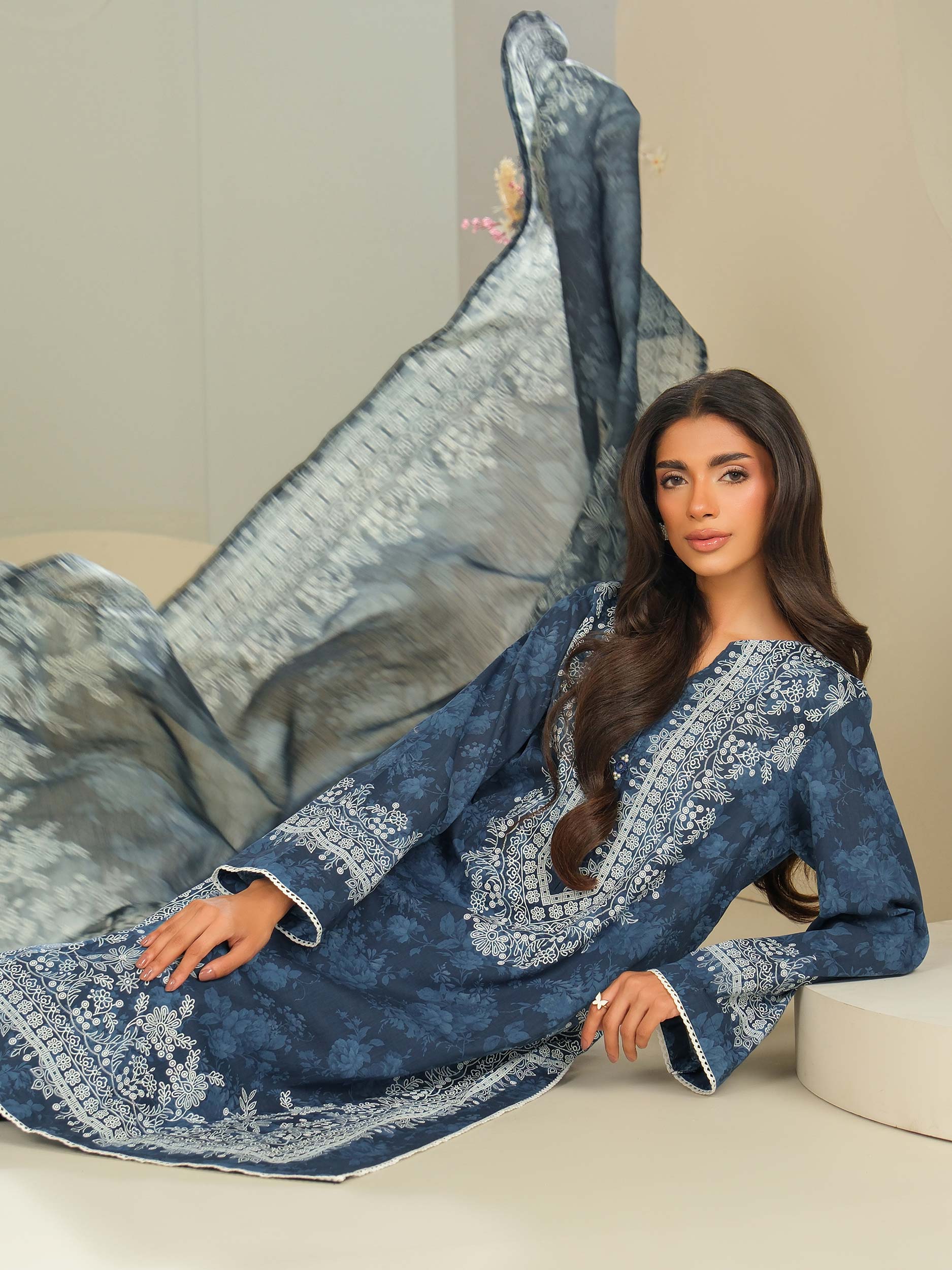 3 Piece Lawn Suit-Paste Print (Unstitched) - Image 5