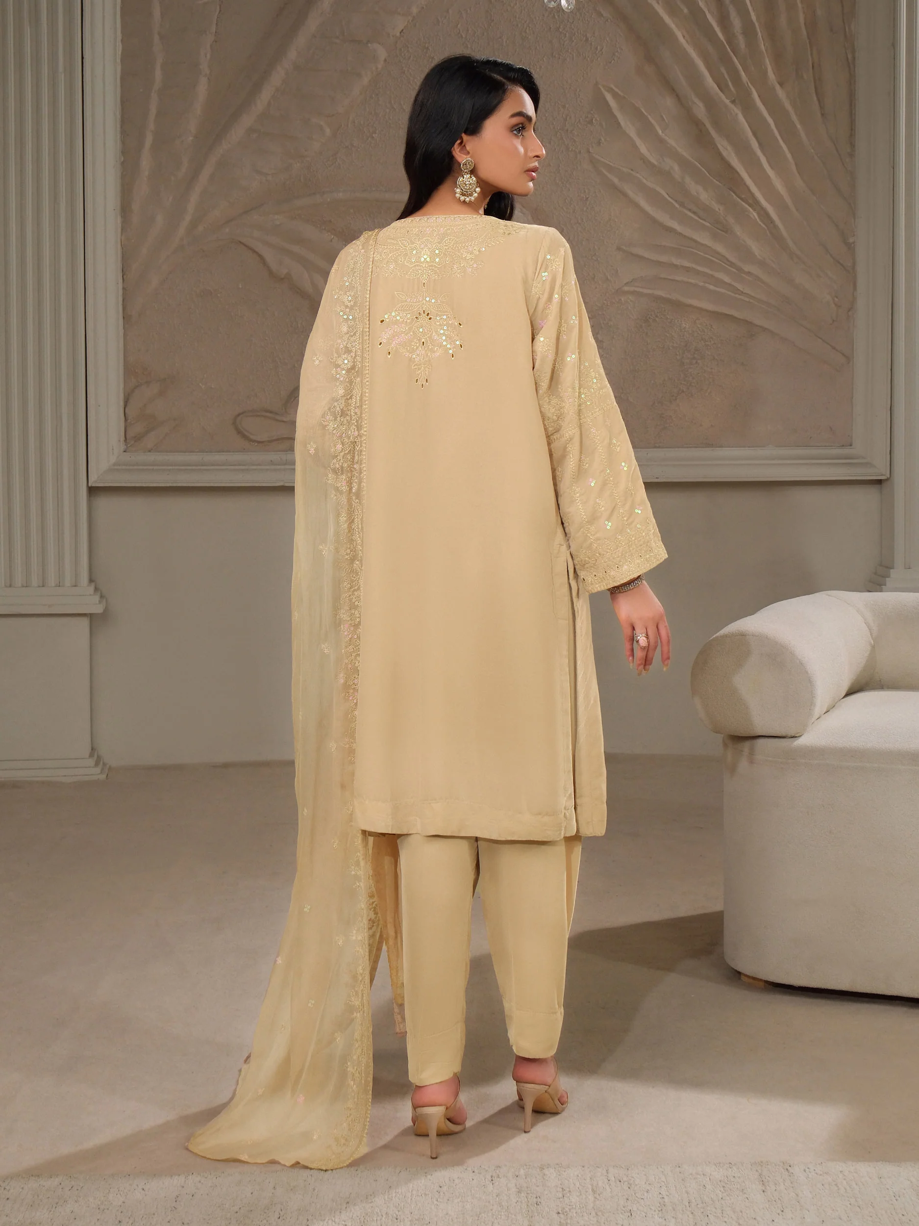 3 Piece Velvet Suit-Embroidered (Unstitched) - Image 4