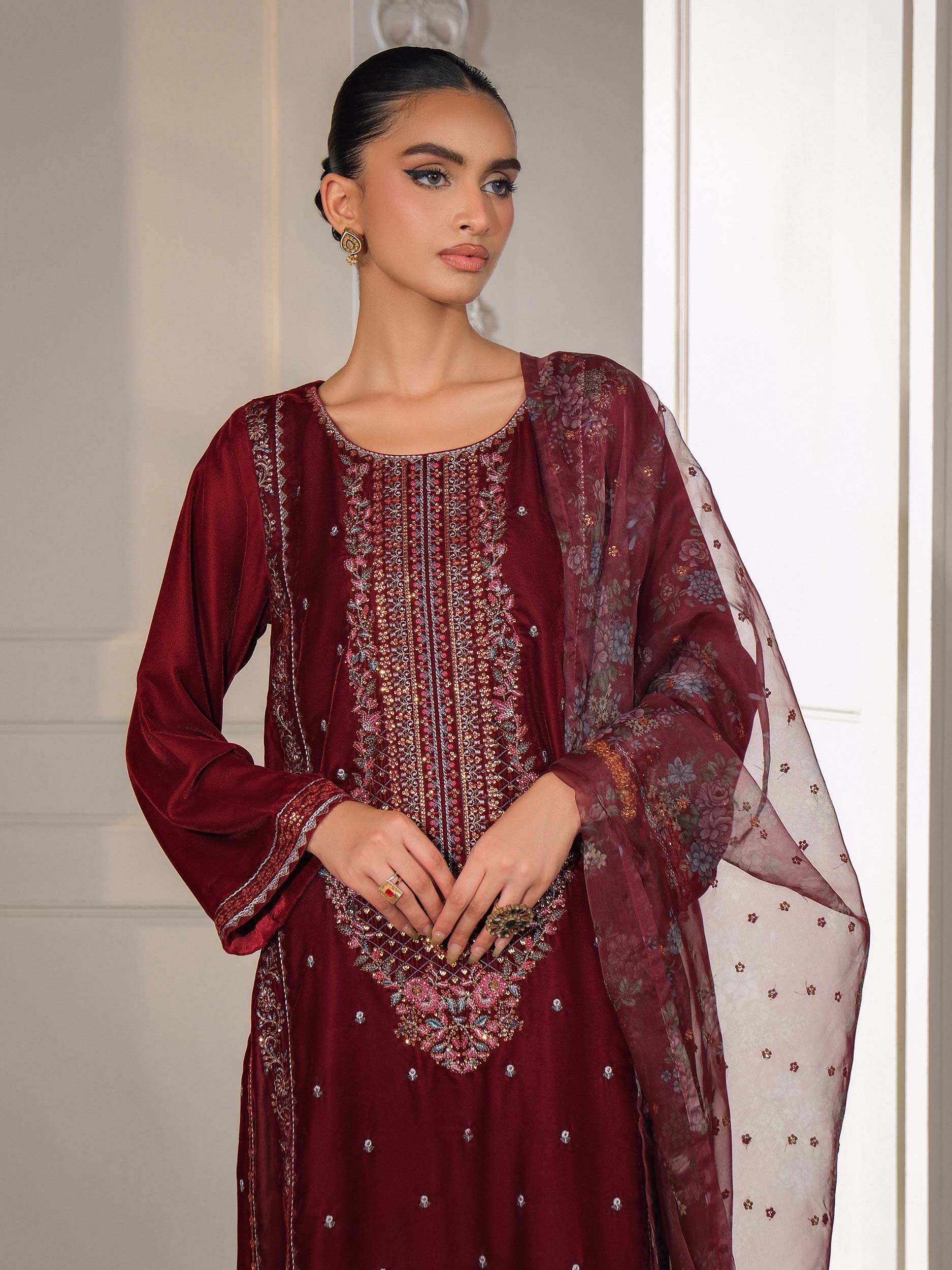 3 Piece Velvet Suit-Embroidered (Unstitched) - Image 3