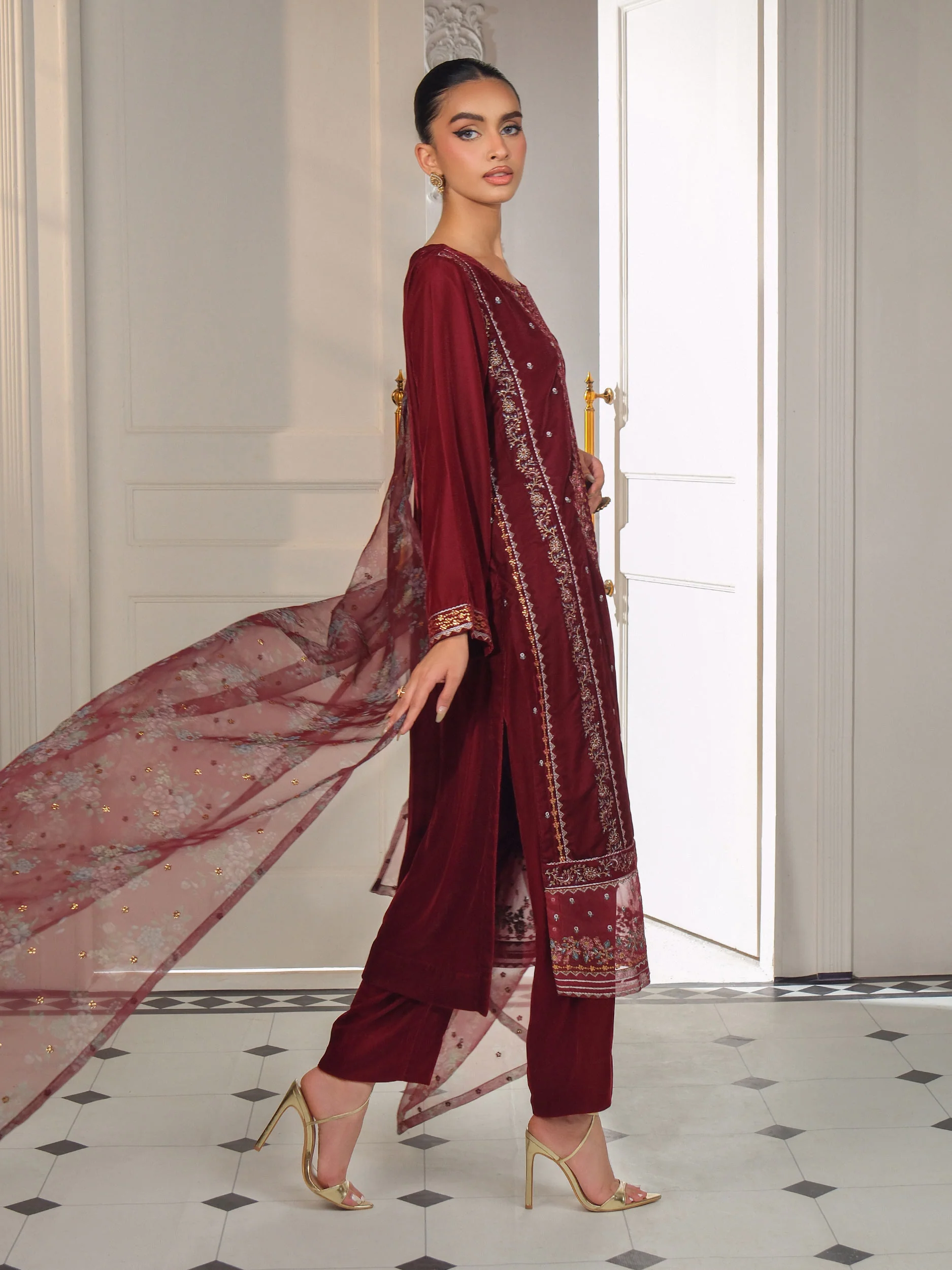 3 Piece Velvet Suit-Embroidered (Unstitched) - Image 4