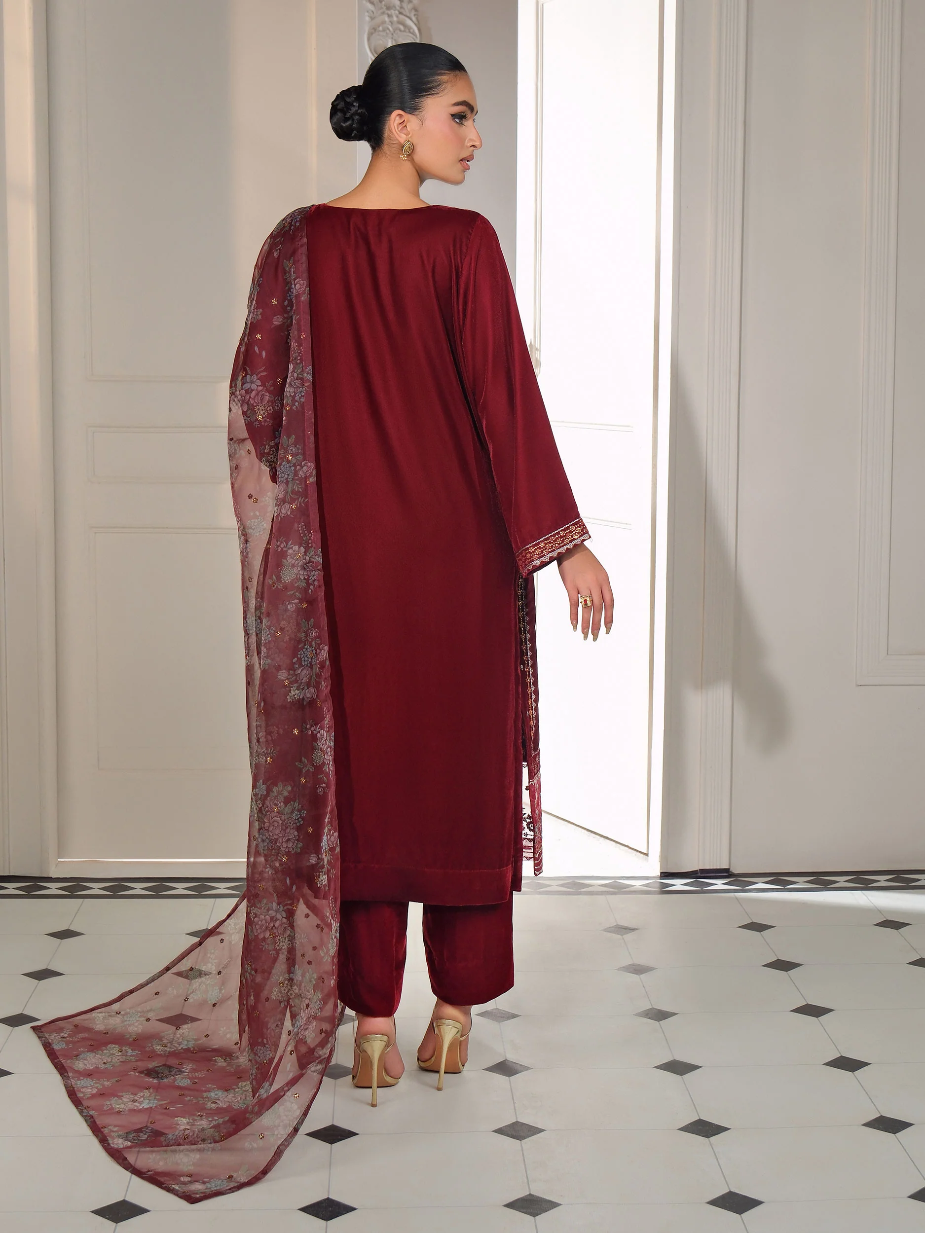 3 Piece Velvet Suit-Embroidered (Unstitched) - Image 5