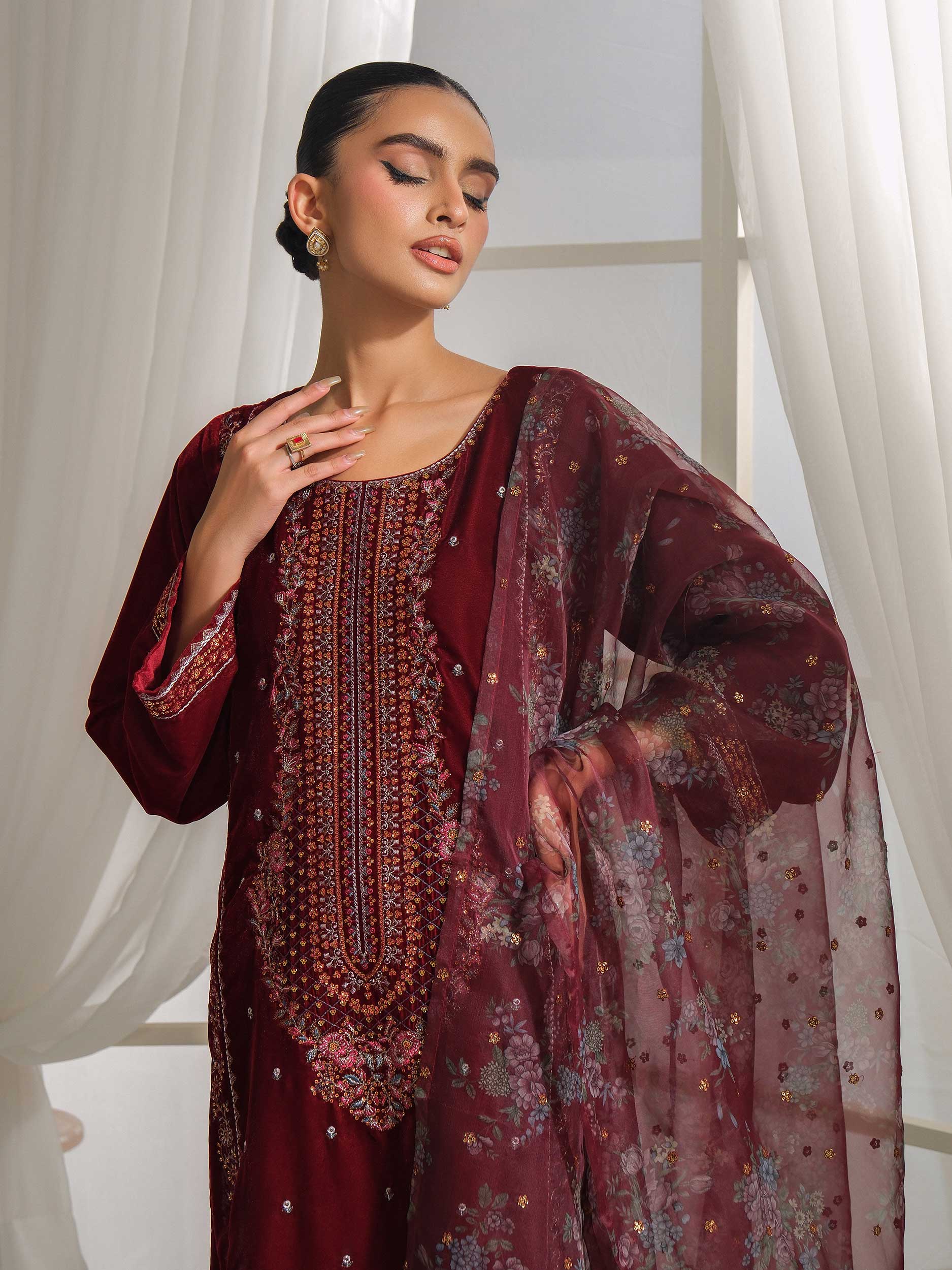 3 Piece Velvet Suit-Embroidered (Unstitched) - Image 7