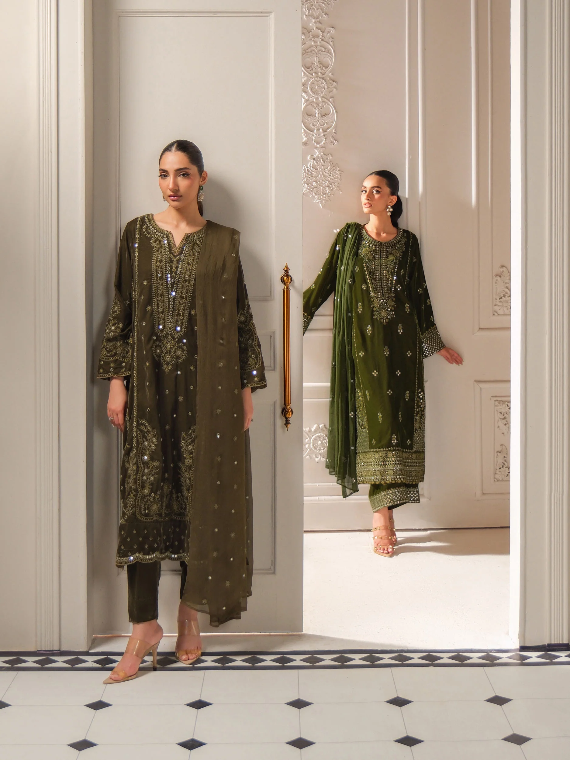 3 Piece Velvet Suit-Embroidered (Unstitched) - Image 11
