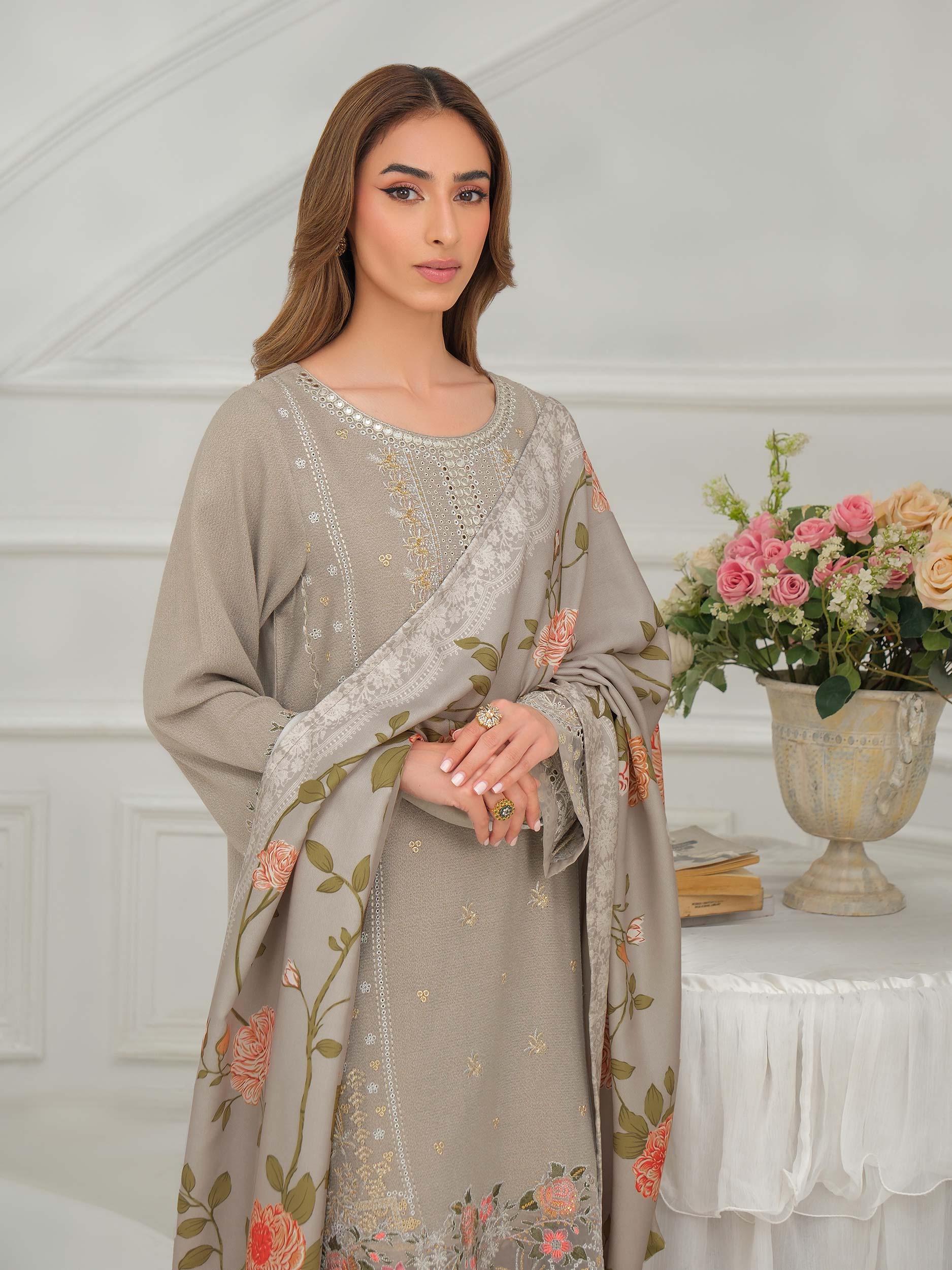 3 Piece Karandi Suit-Embroidered (Unstitched) - Image 4