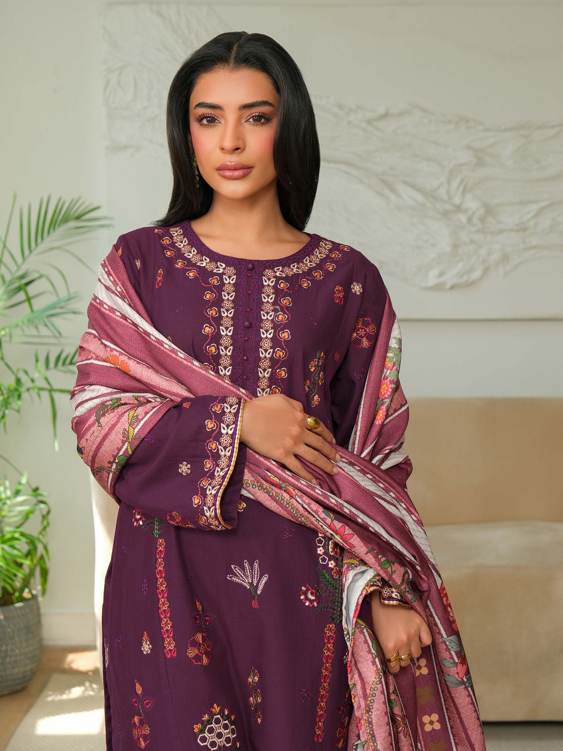 3 Piece Khaddar Suit-Embroidered (Unstitched) - Image 7