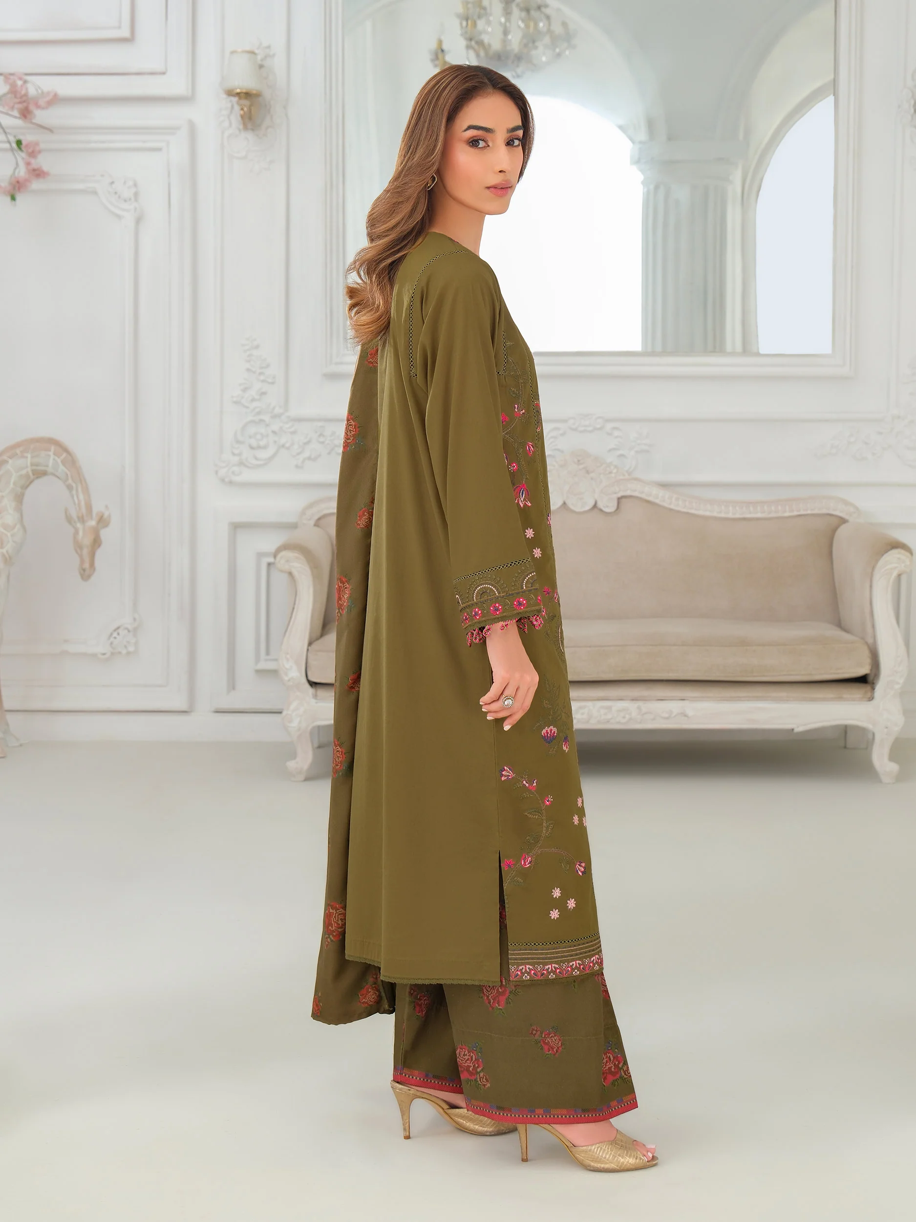 3 Piece Khaddar Suit-Embroidered (Unstitched) - Image 5