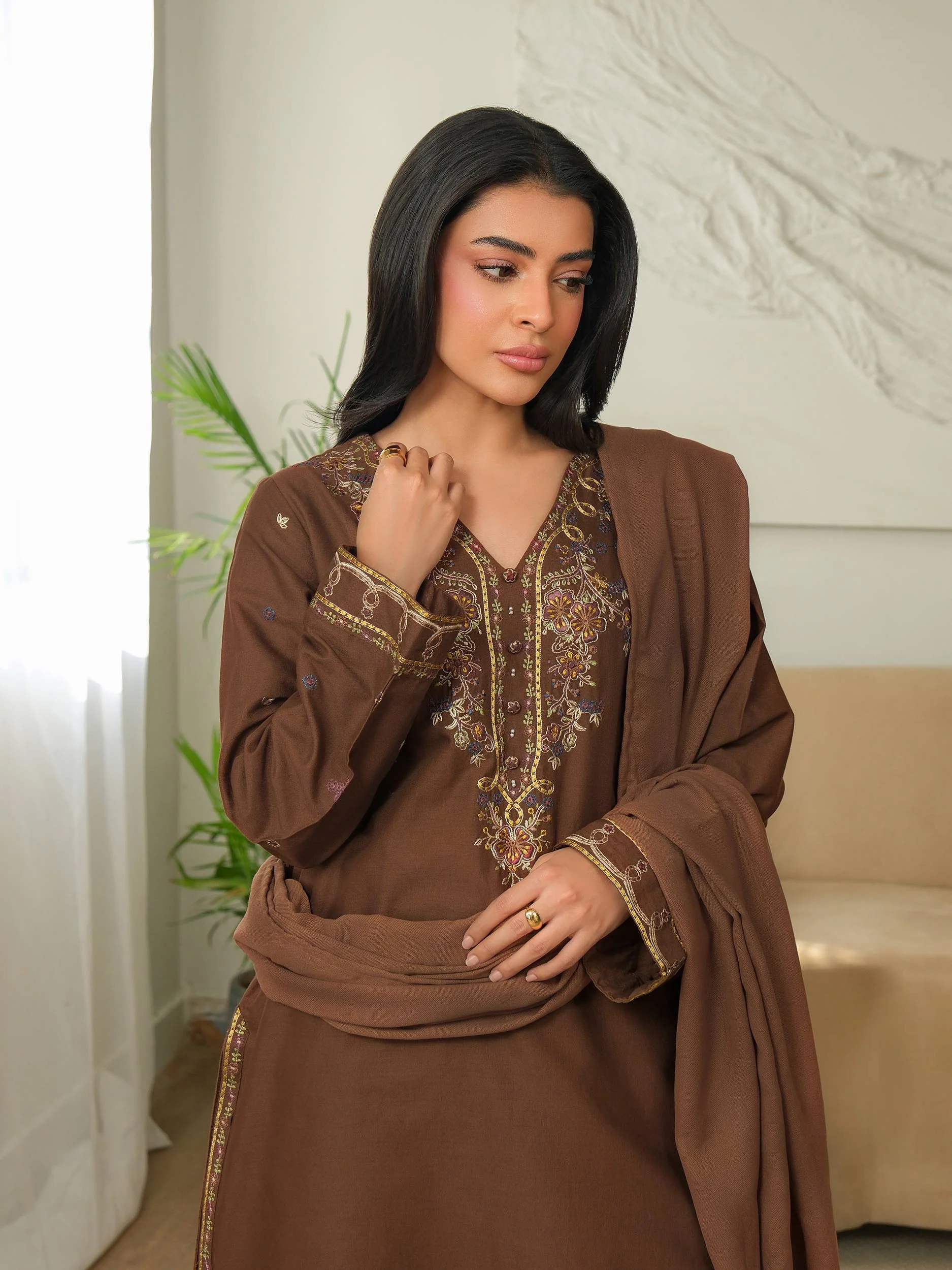 3 Piece Khaddar Suit-Embroidered (Unstitched) - Image 5