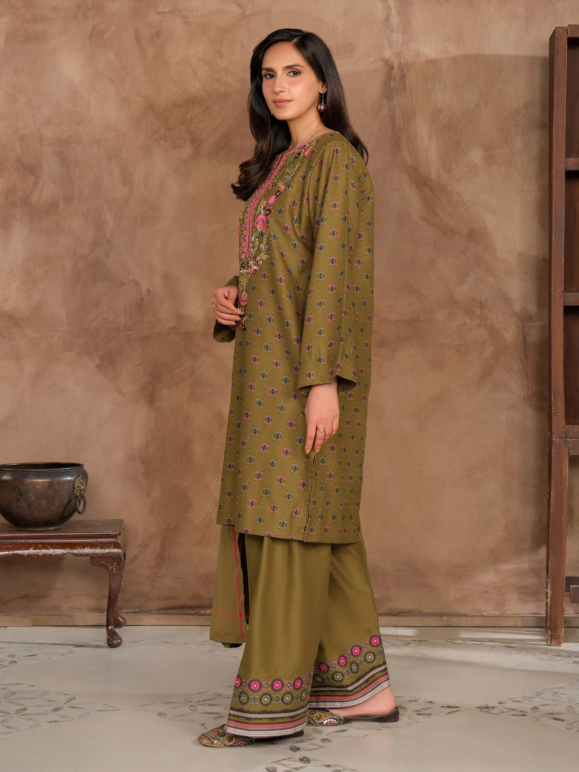 3 Piece Khaddar Suit-Embroidered (Unstitched) - Image 4