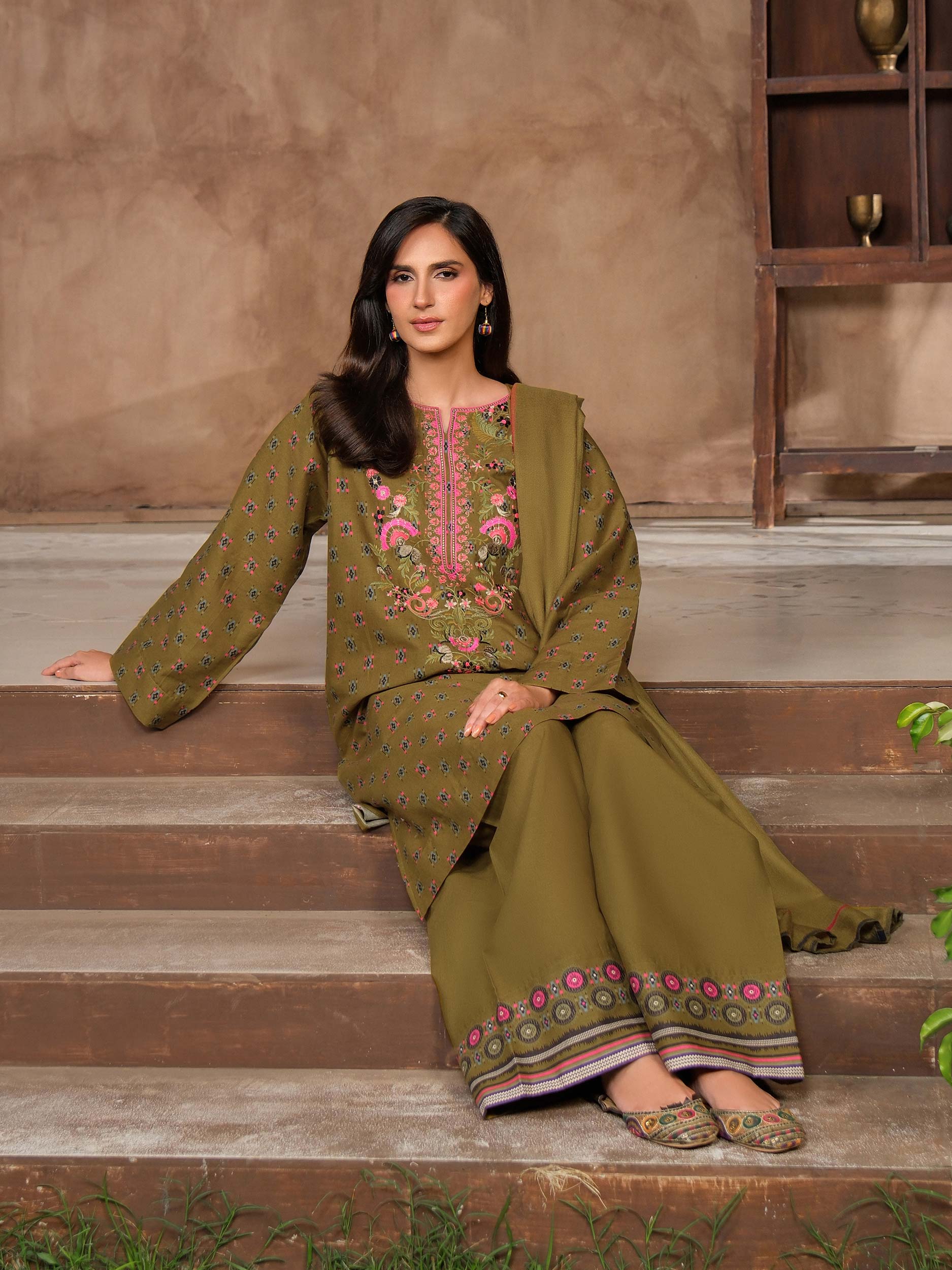 3 Piece Khaddar Suit-Embroidered (Unstitched) - Image 5