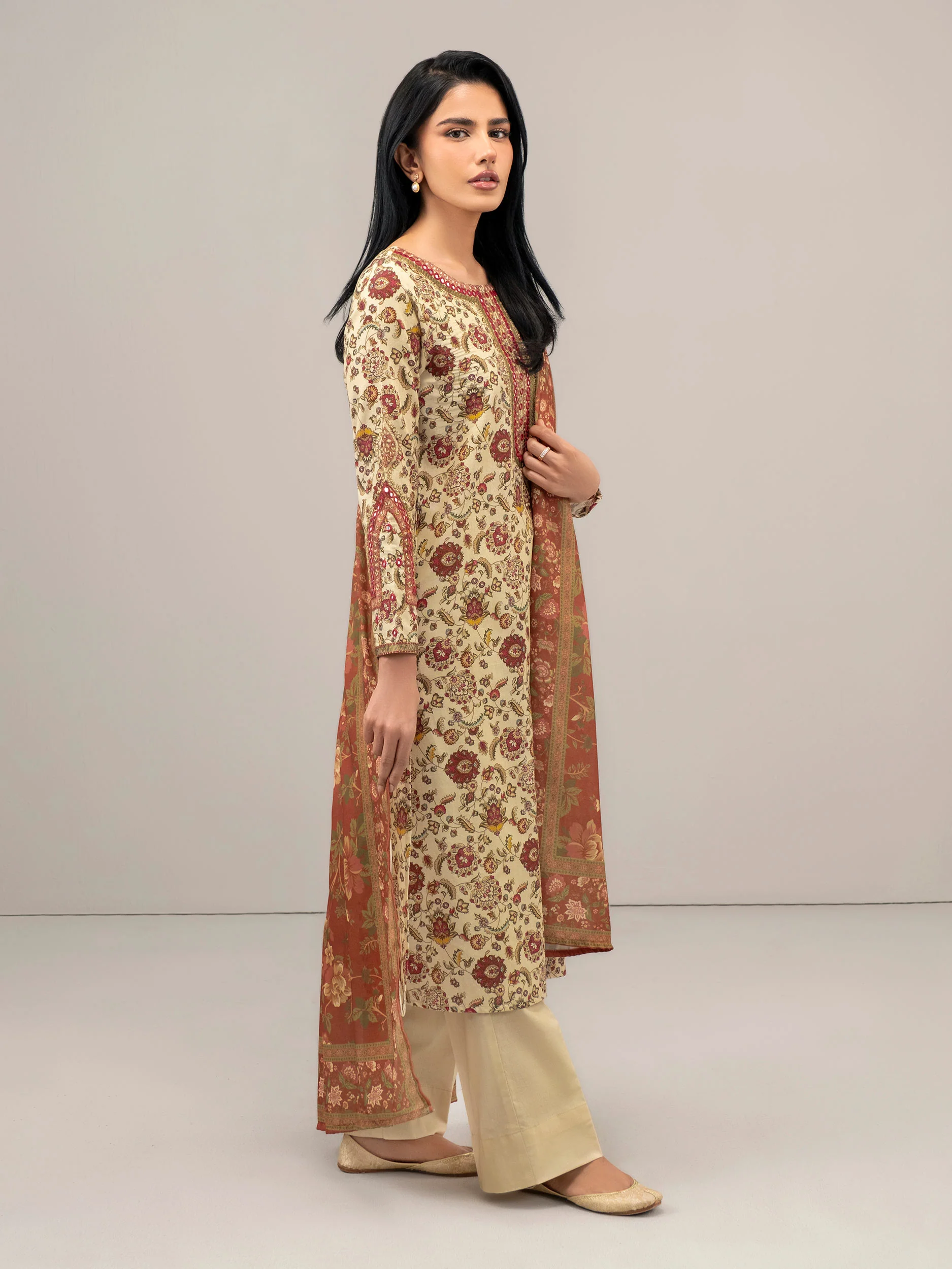3 Piece Khaddar Suit-Embroidered (Unstitched) - Image 2