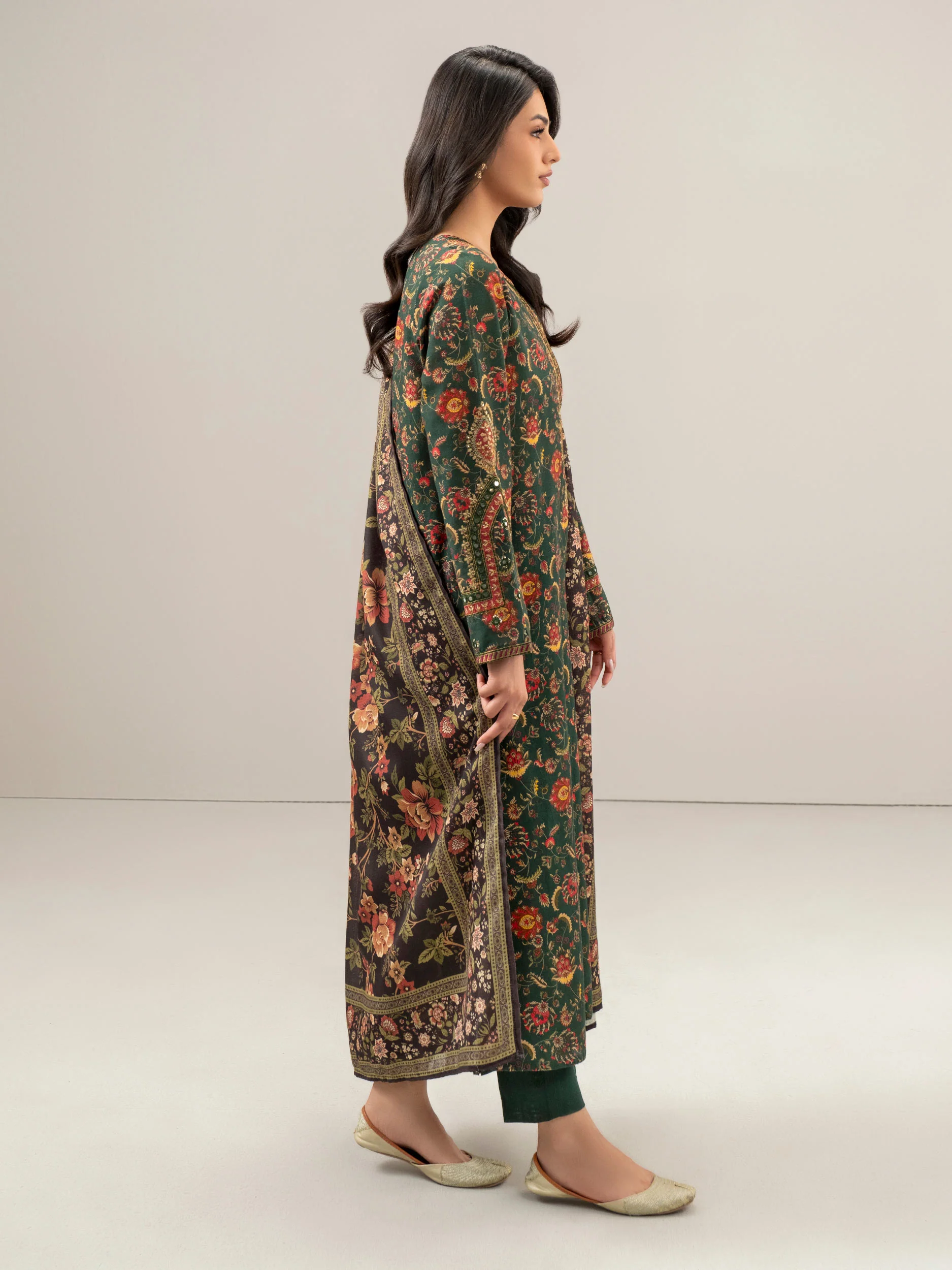 3 Piece Khaddar Suit-Embroidered (Unstitched) - Image 2