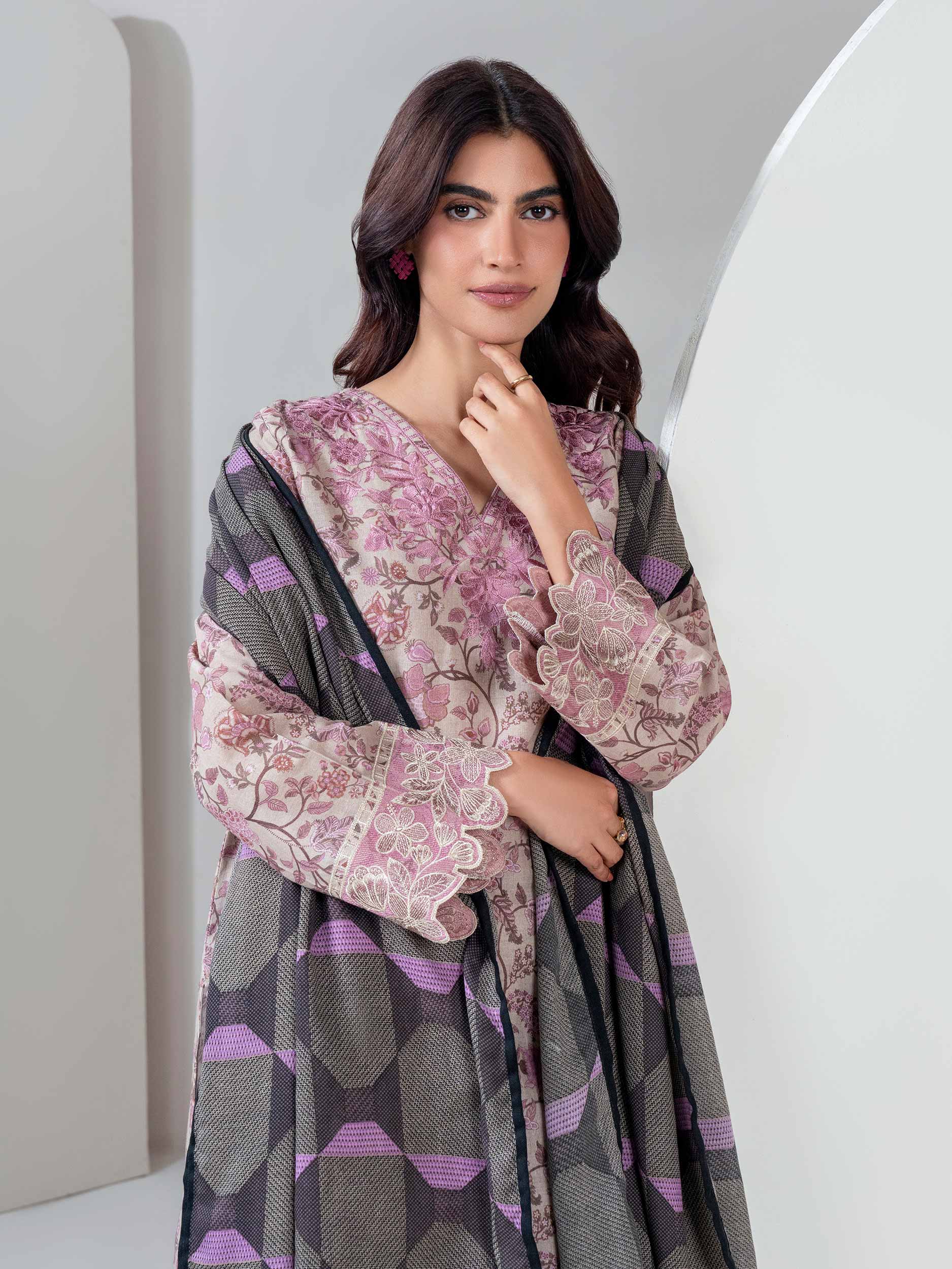 3 Piece Khaddar Suit-Embroidered (Unstitched) - Image 5