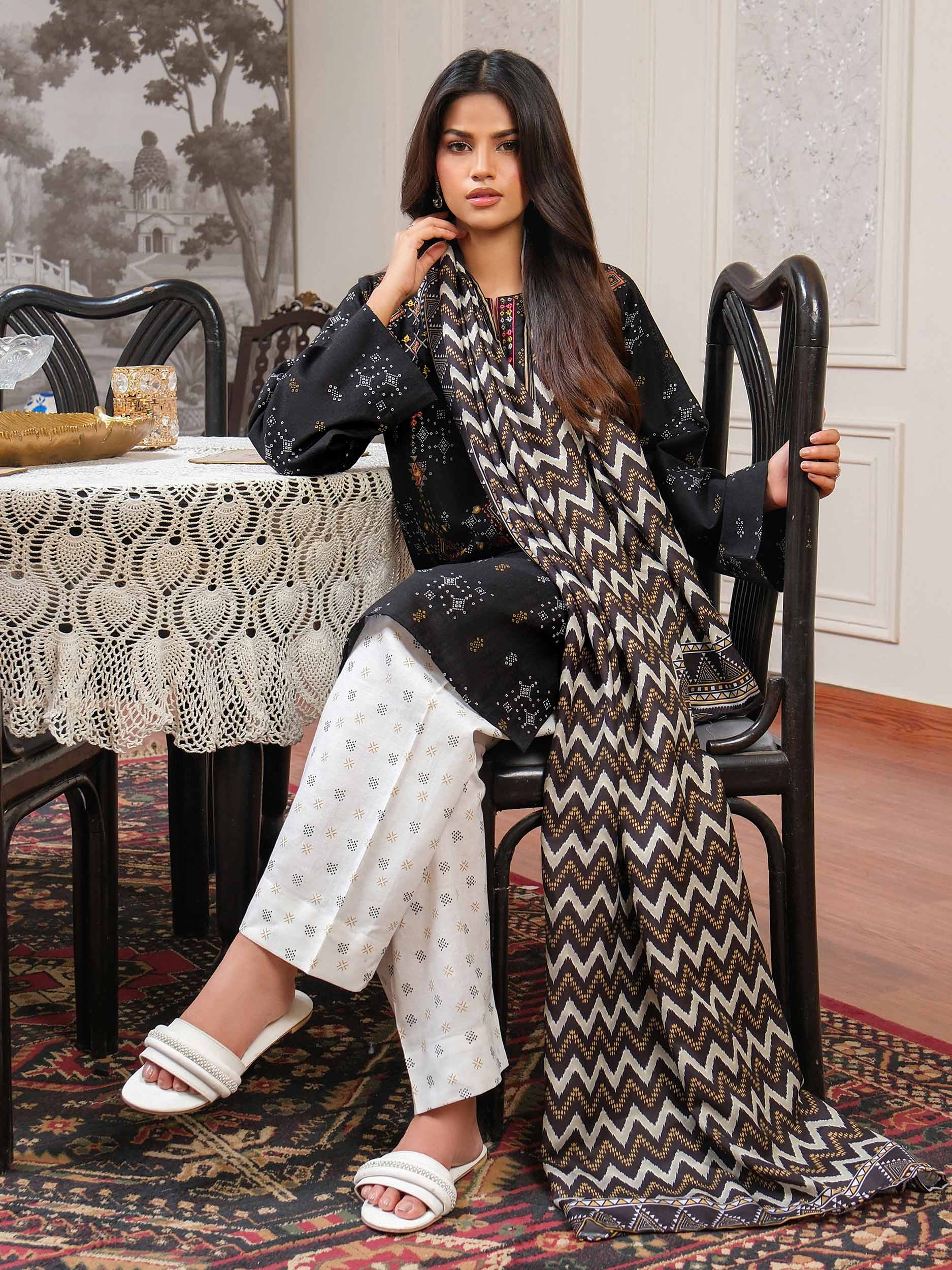 3 Piece Khaddar Suit-Embroidered (Unstitched) - Image 3
