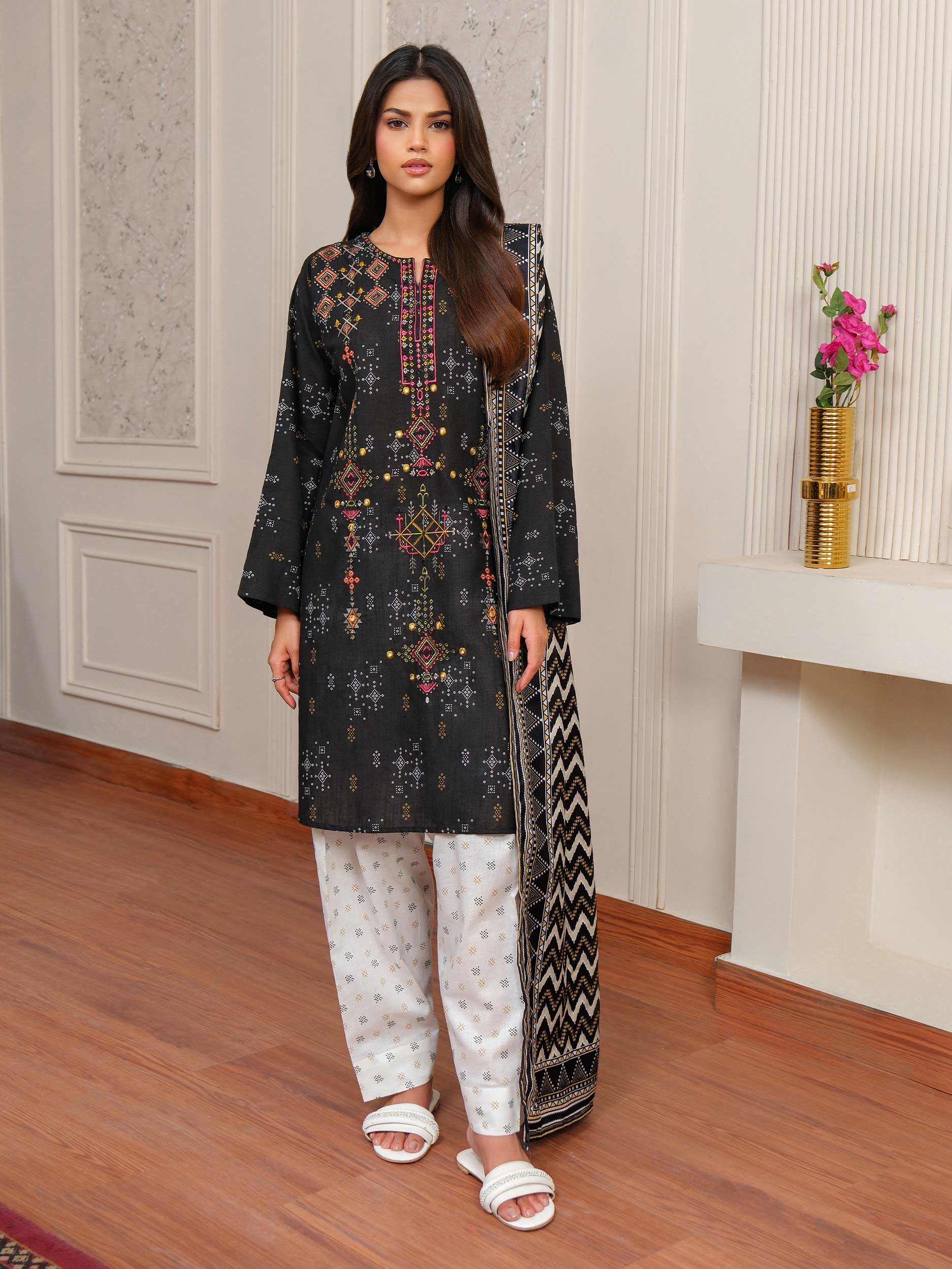 3 Piece Khaddar Suit-Embroidered (Unstitched) - Image 6
