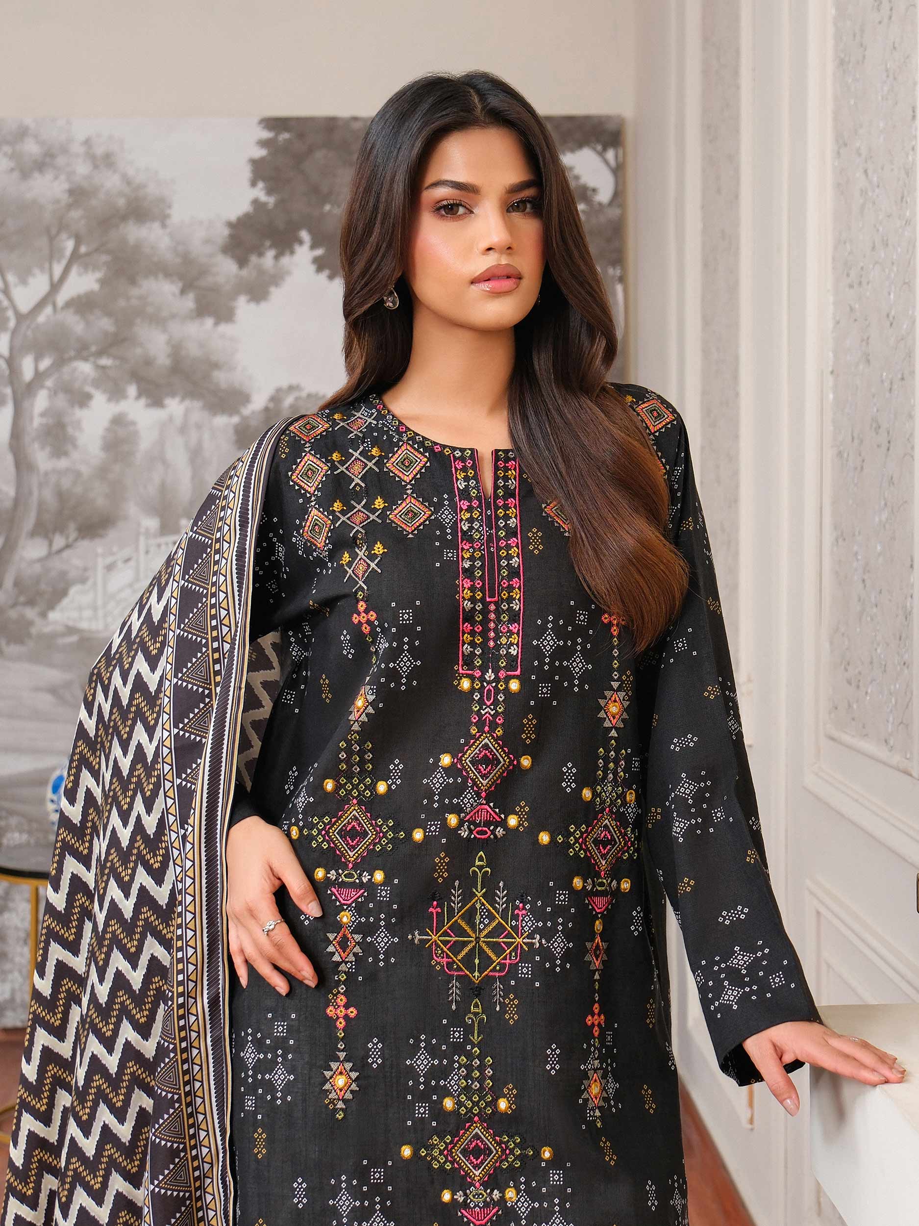 3 Piece Khaddar Suit-Embroidered (Unstitched) - Image 8