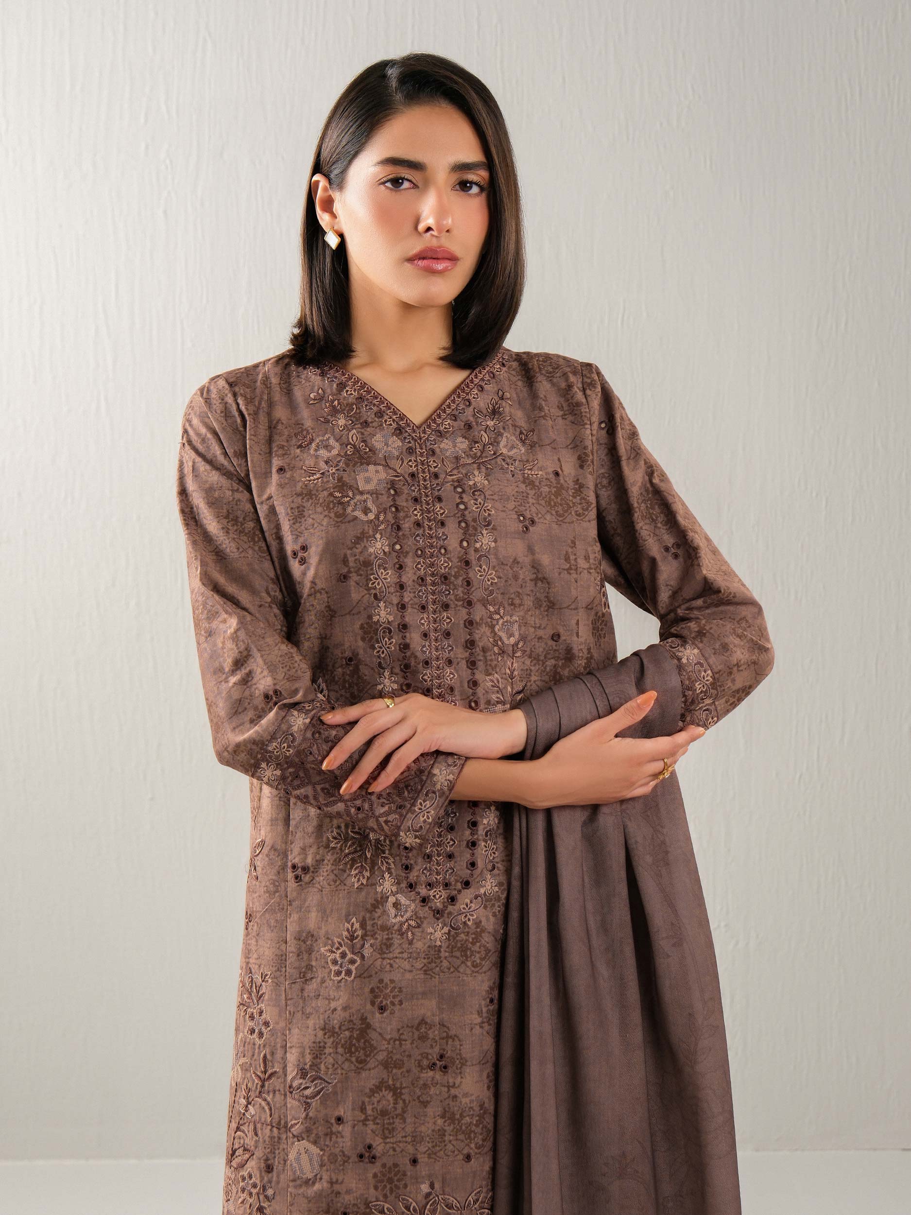 3 Piece Khaddar Suit-Embroidered (Unstitched) - Image 5