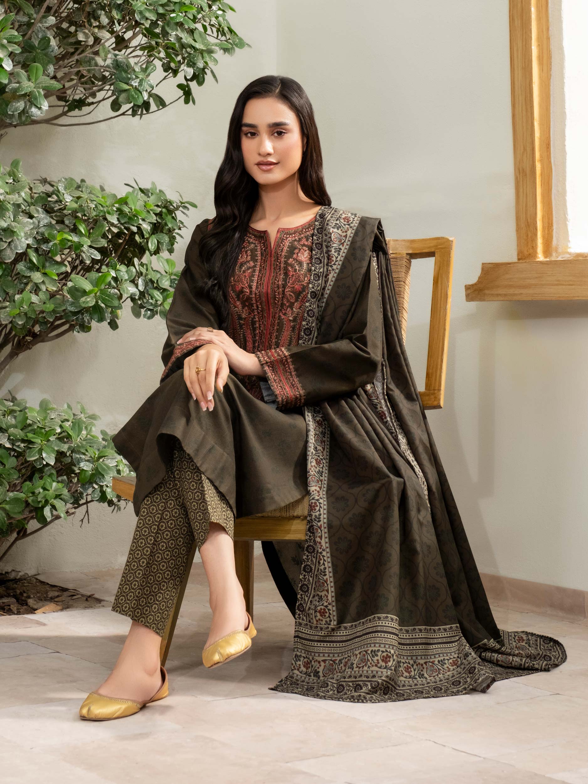 3 Piece Khaddar Suit-Embroidered (Unstitched) - Image 5