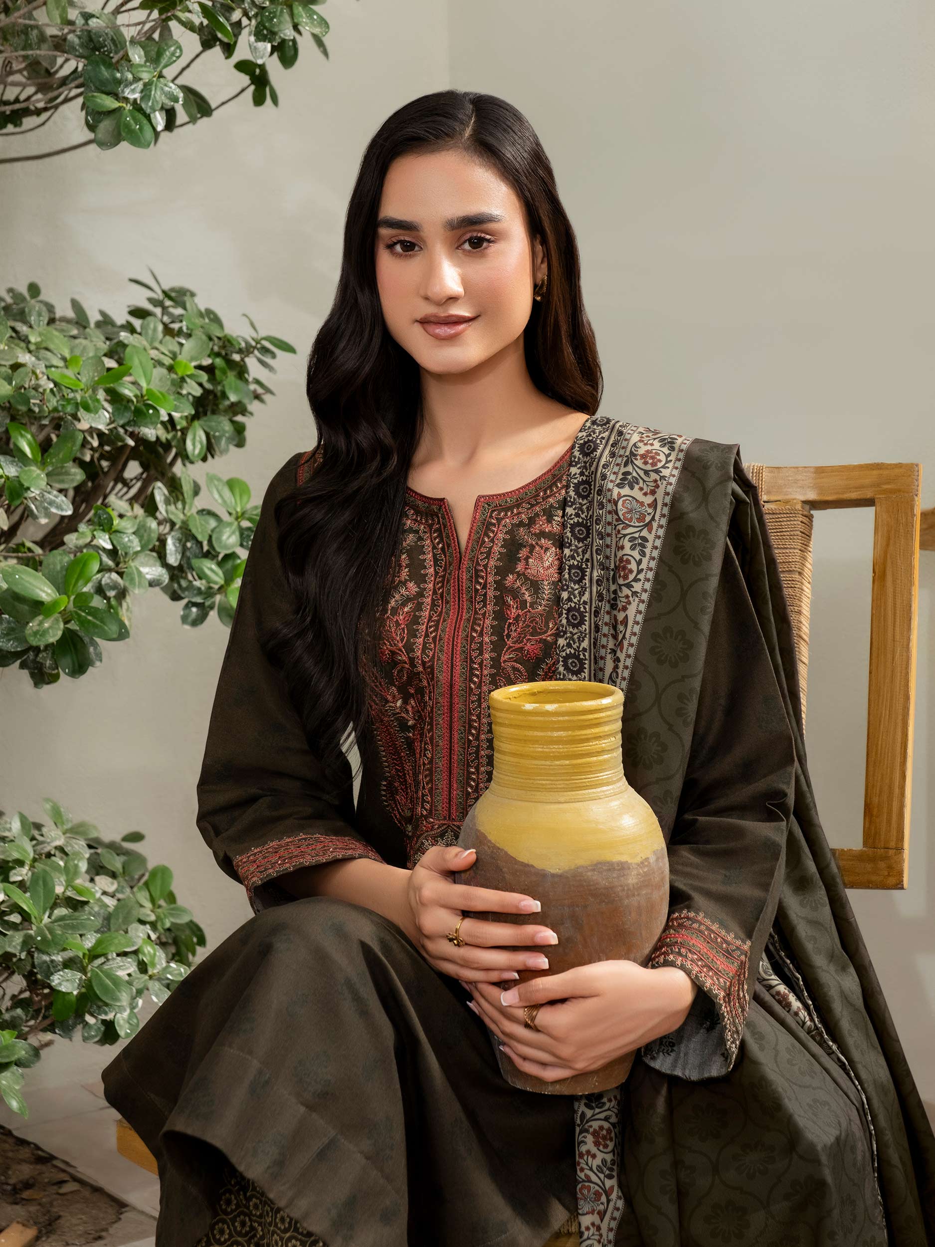 3 Piece Khaddar Suit-Embroidered (Unstitched) - Image 6