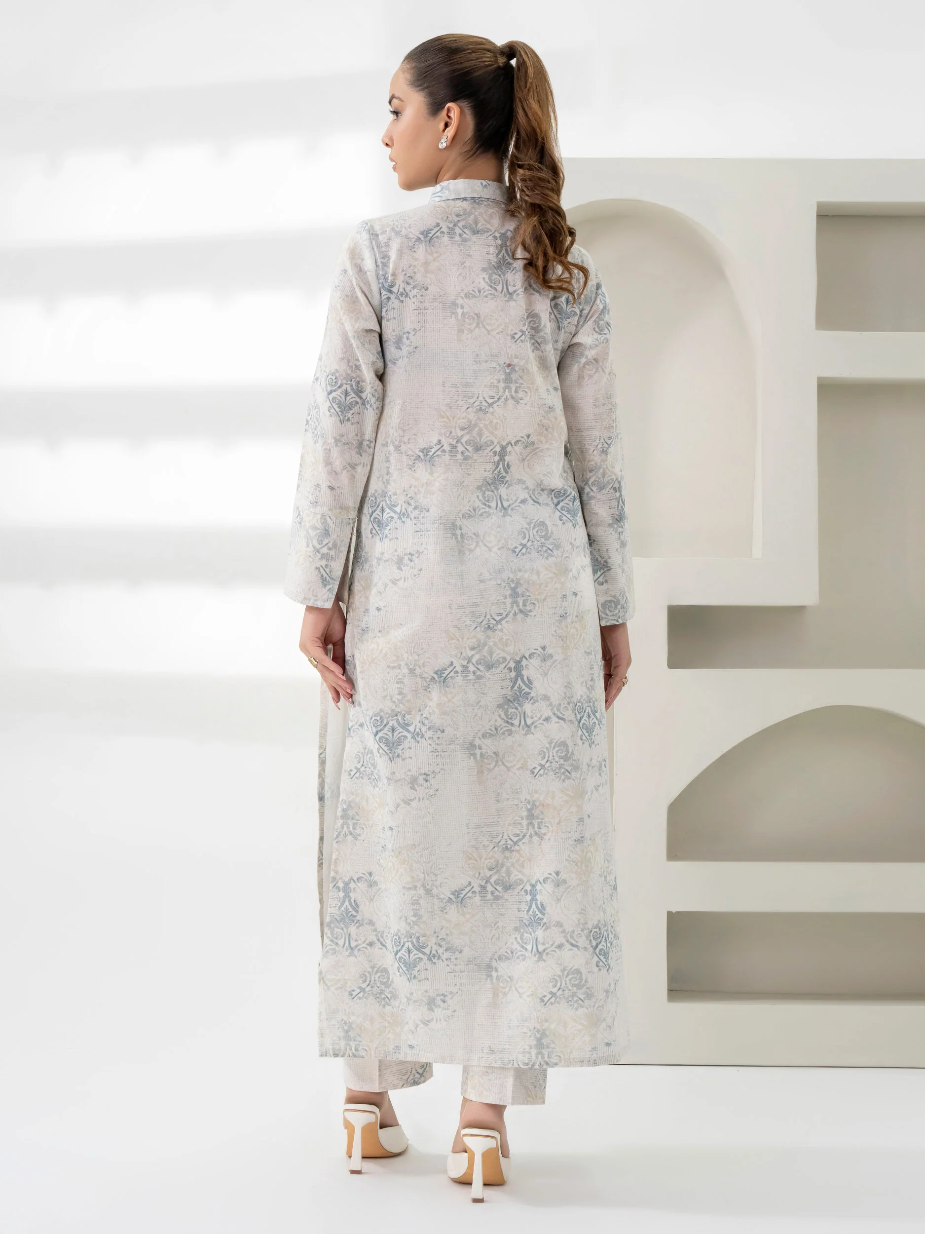 Khaddar Shirt-Printed (Unstitched) - Image 4
