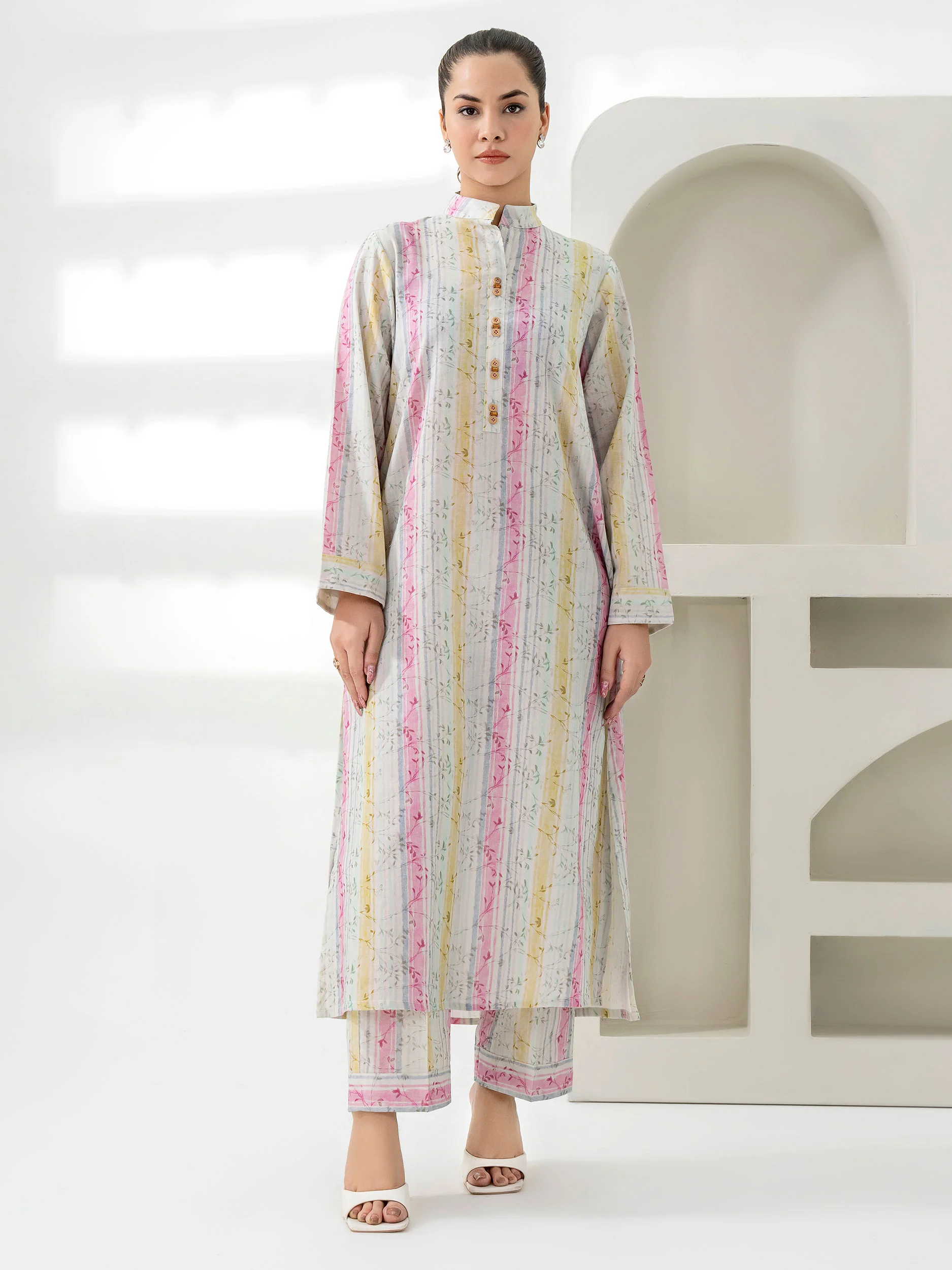 Khaddar Shirt-Printed (Unstitched) - Image 3