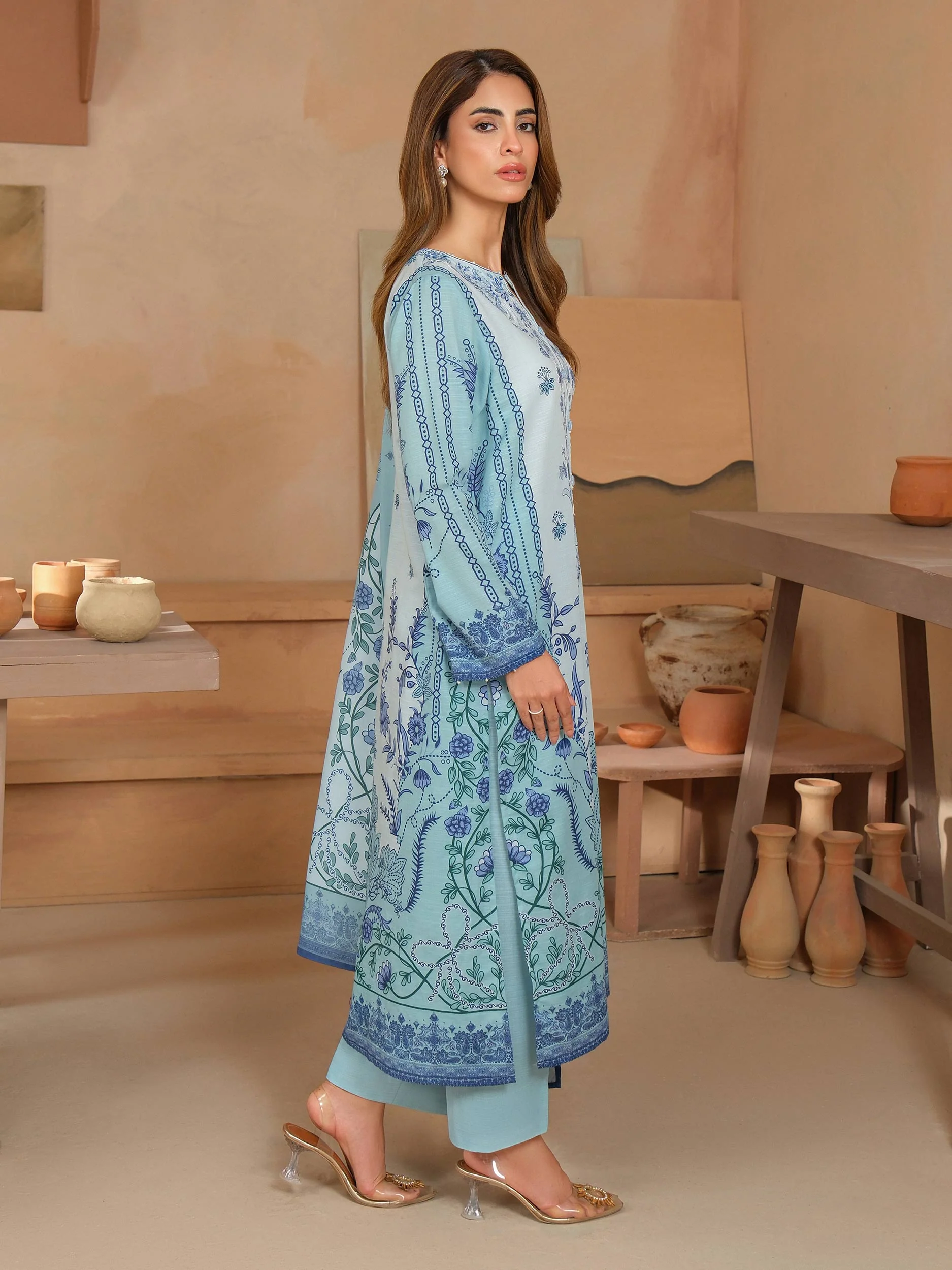 3 Piece Khaddar Suit-Embroidered (Unstitched) - Image 3