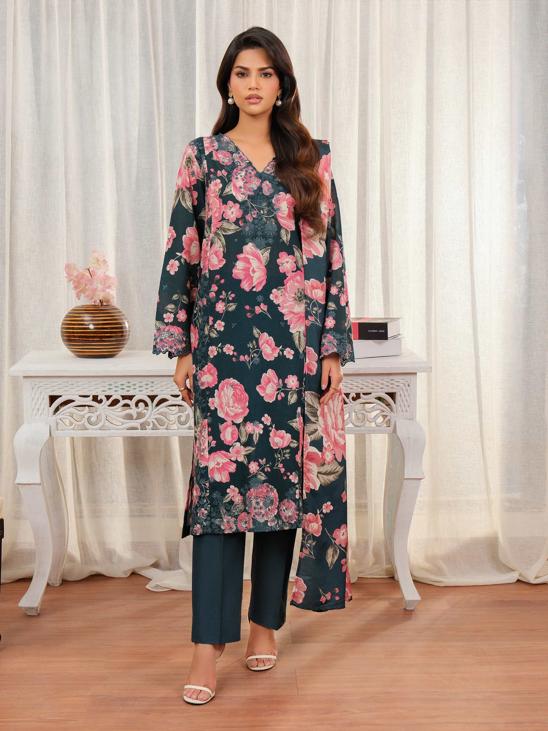 3 Piece Khaddar Suit-Embroidered (Unstitched) - Image 4