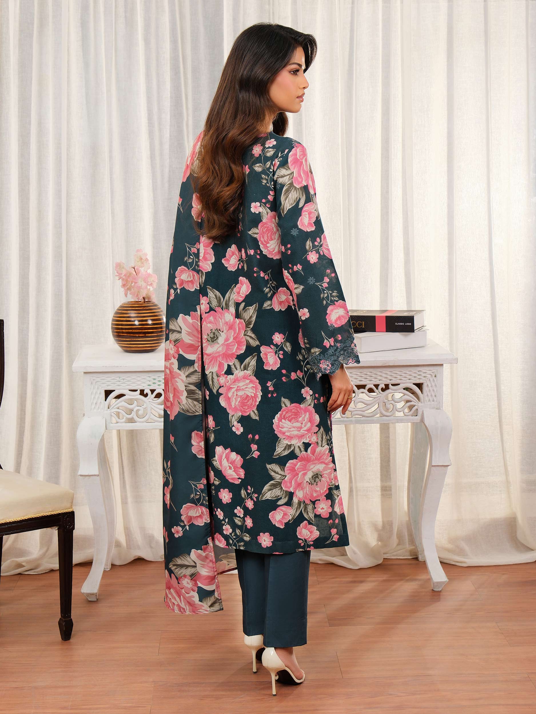 3 Piece Khaddar Suit-Embroidered (Unstitched) - Image 5