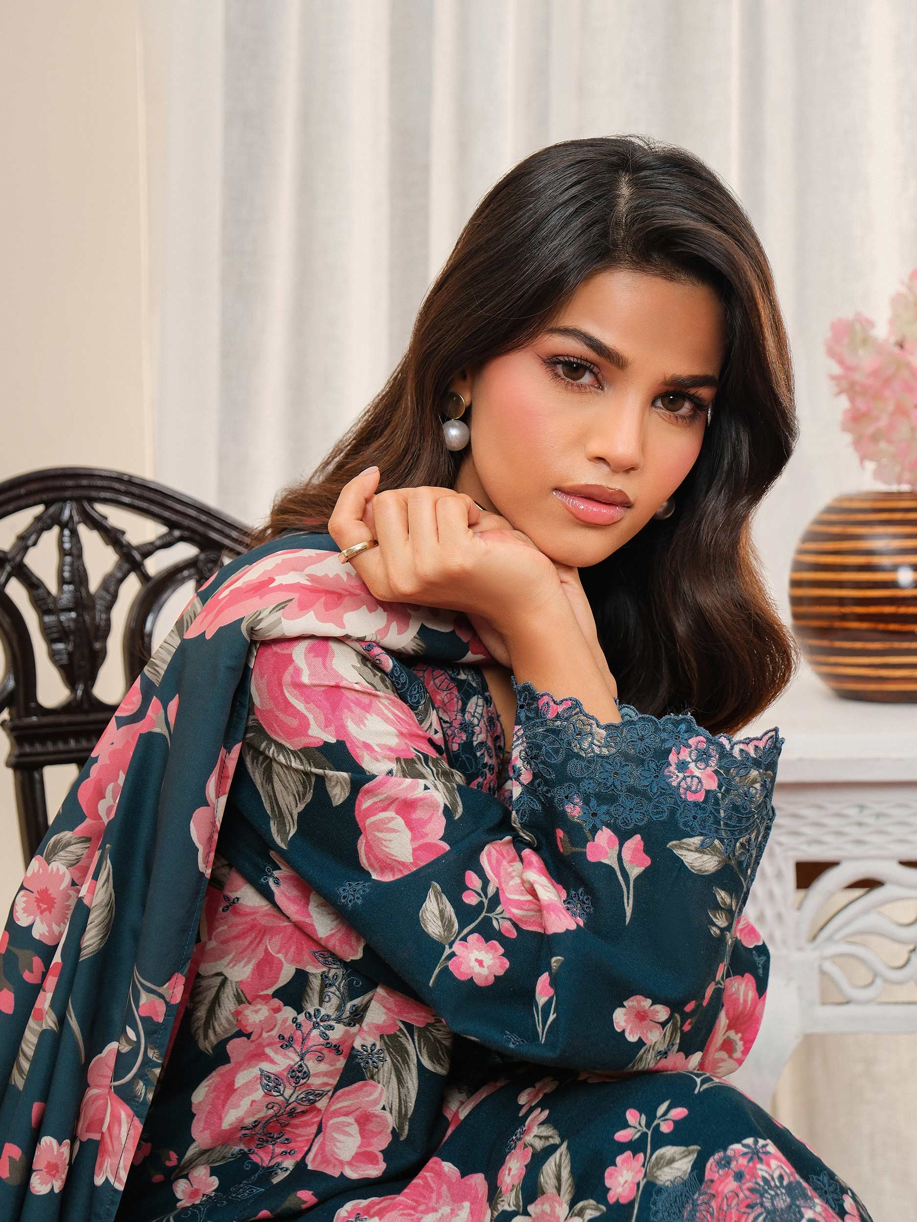 3 Piece Khaddar Suit-Embroidered (Unstitched) - Image 8