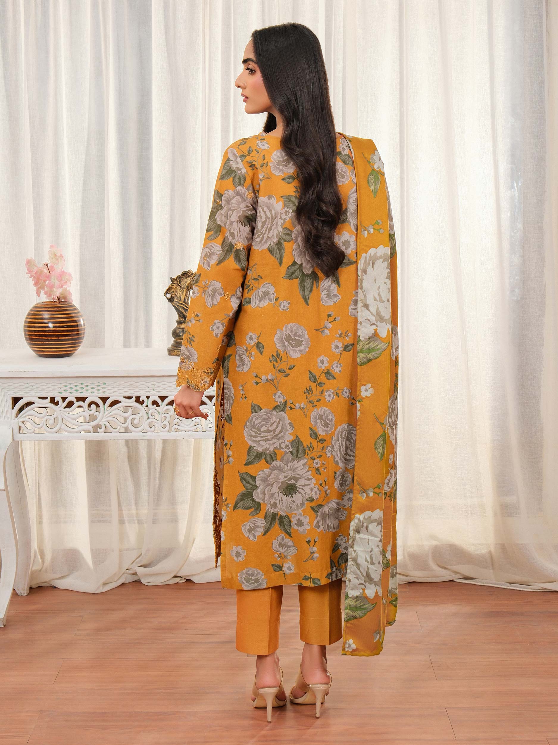 3 Piece Khaddar Suit-Embroidered (Unstitched) - Image 4