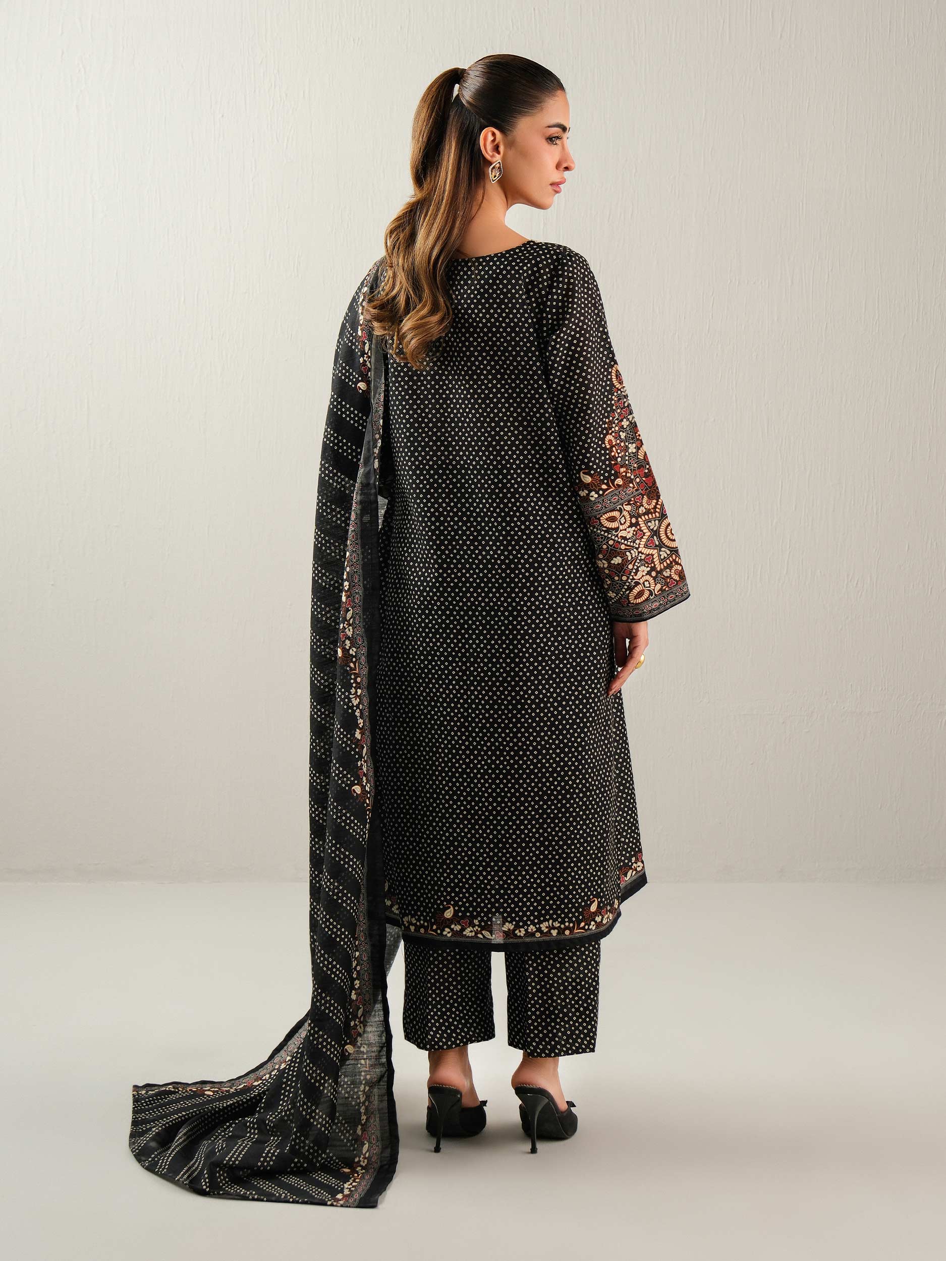 3 Piece Khaddar Suit-Printed (Unstitched) - Image 4