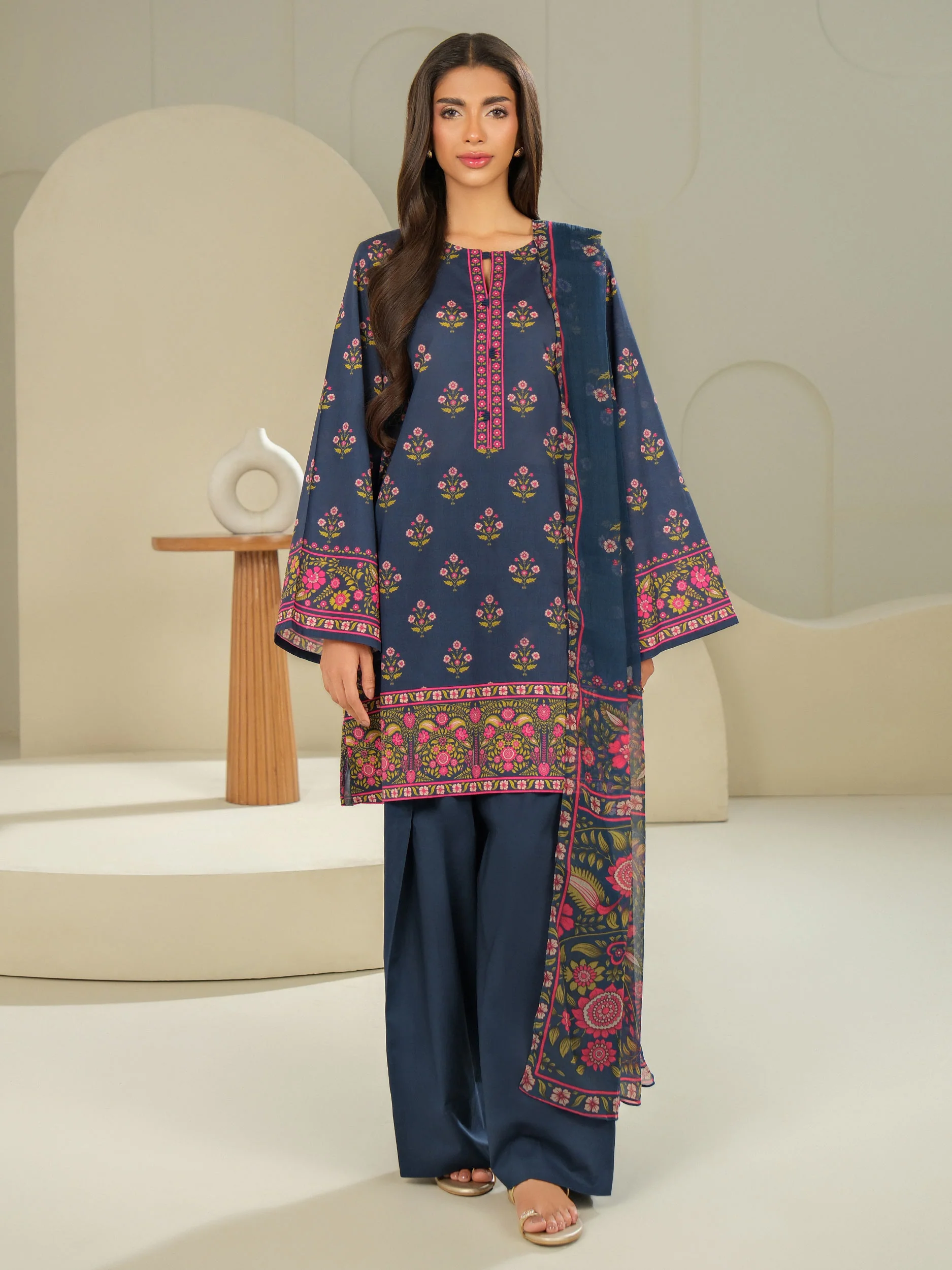 3 Piece Lawn Suit-Printed (Unstitched) - Image 3