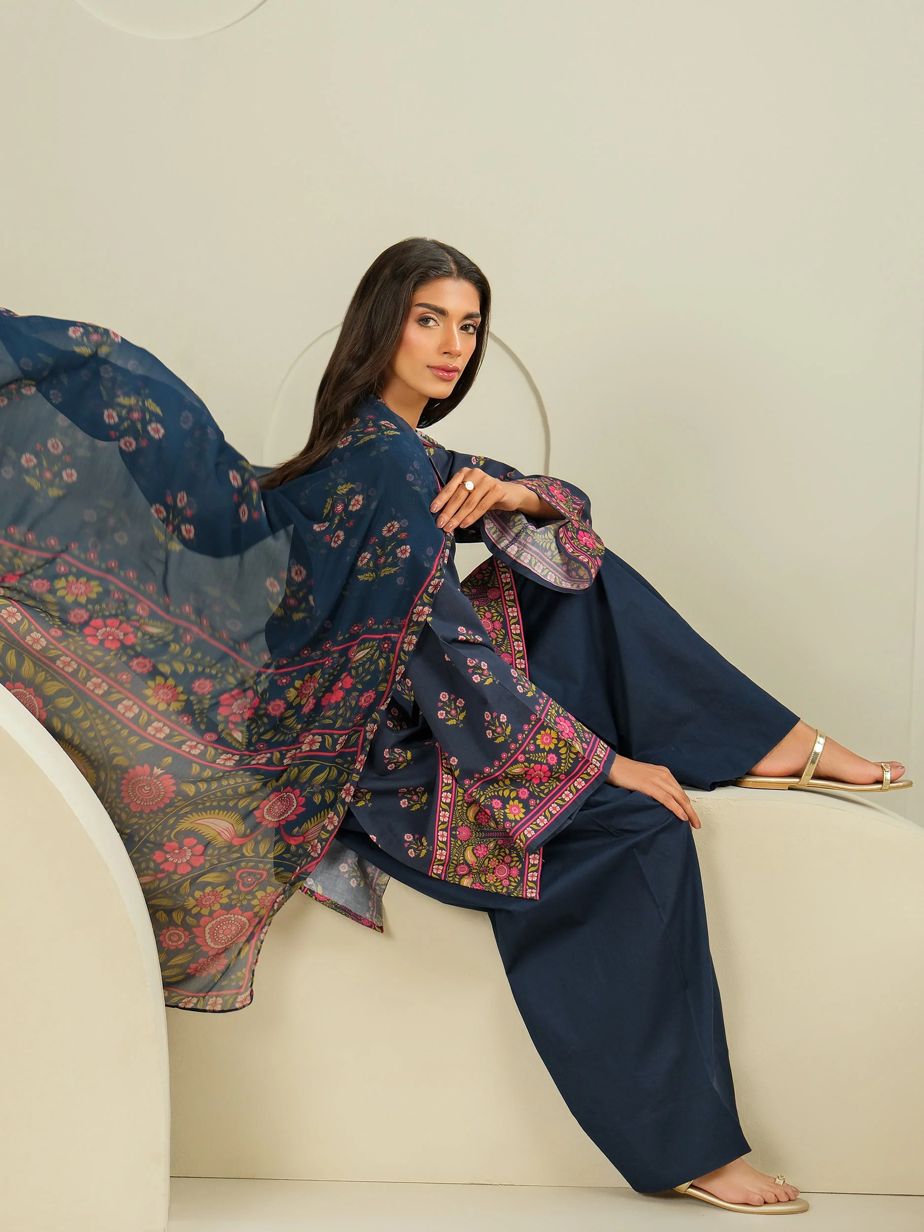 3 Piece Lawn Suit-Printed (Unstitched) - Image 4