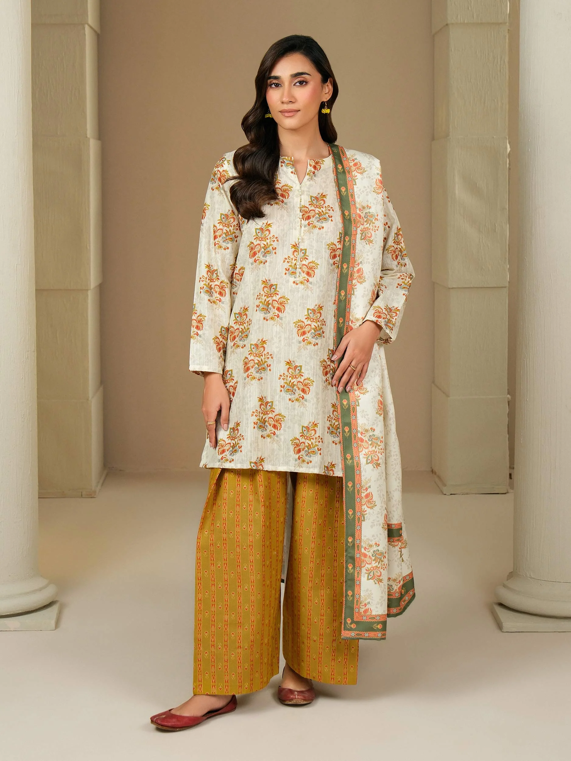 3 Piece Khaddar Suit-Paste Print (Unstitched) - Image 2