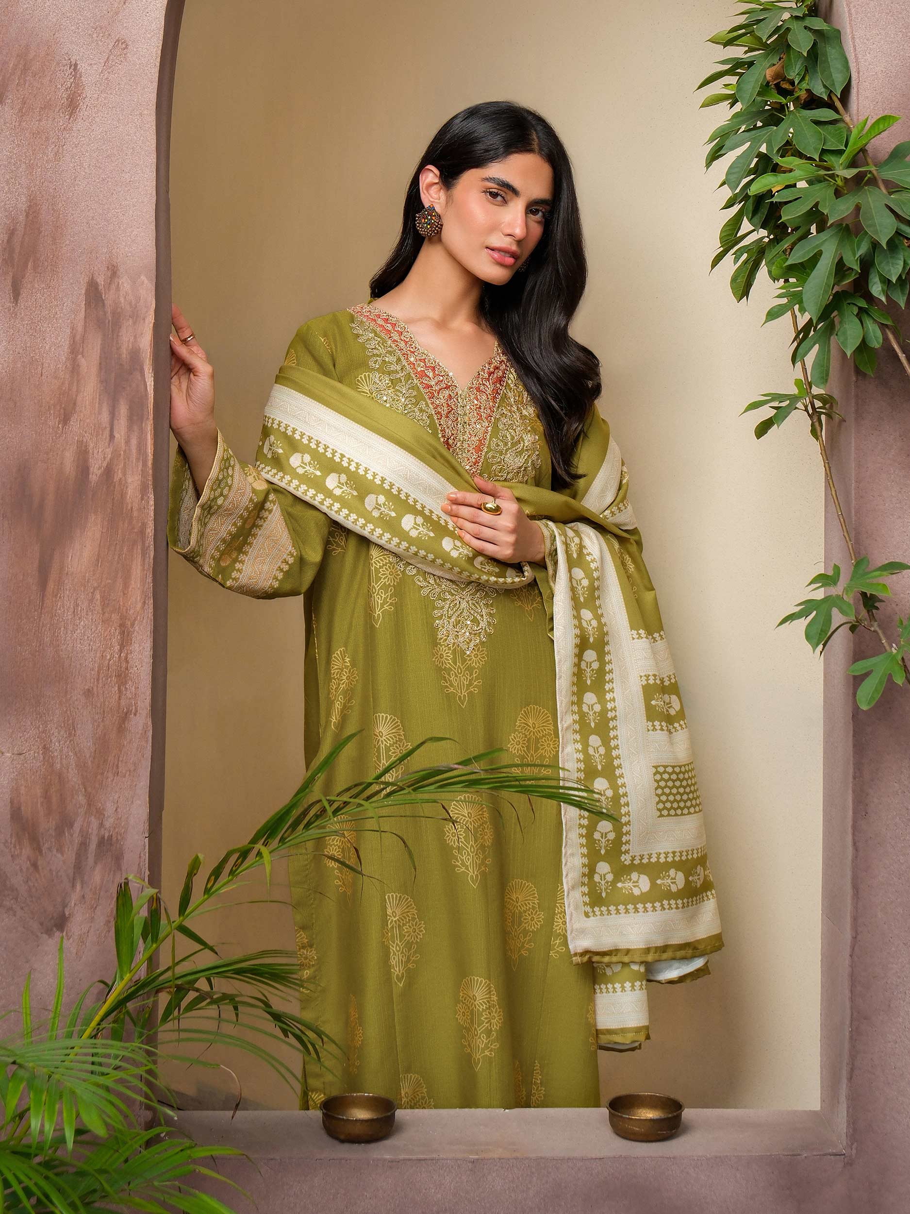 3 Piece Khaddar Suit-Embroidered (Unstitched) - Image 6