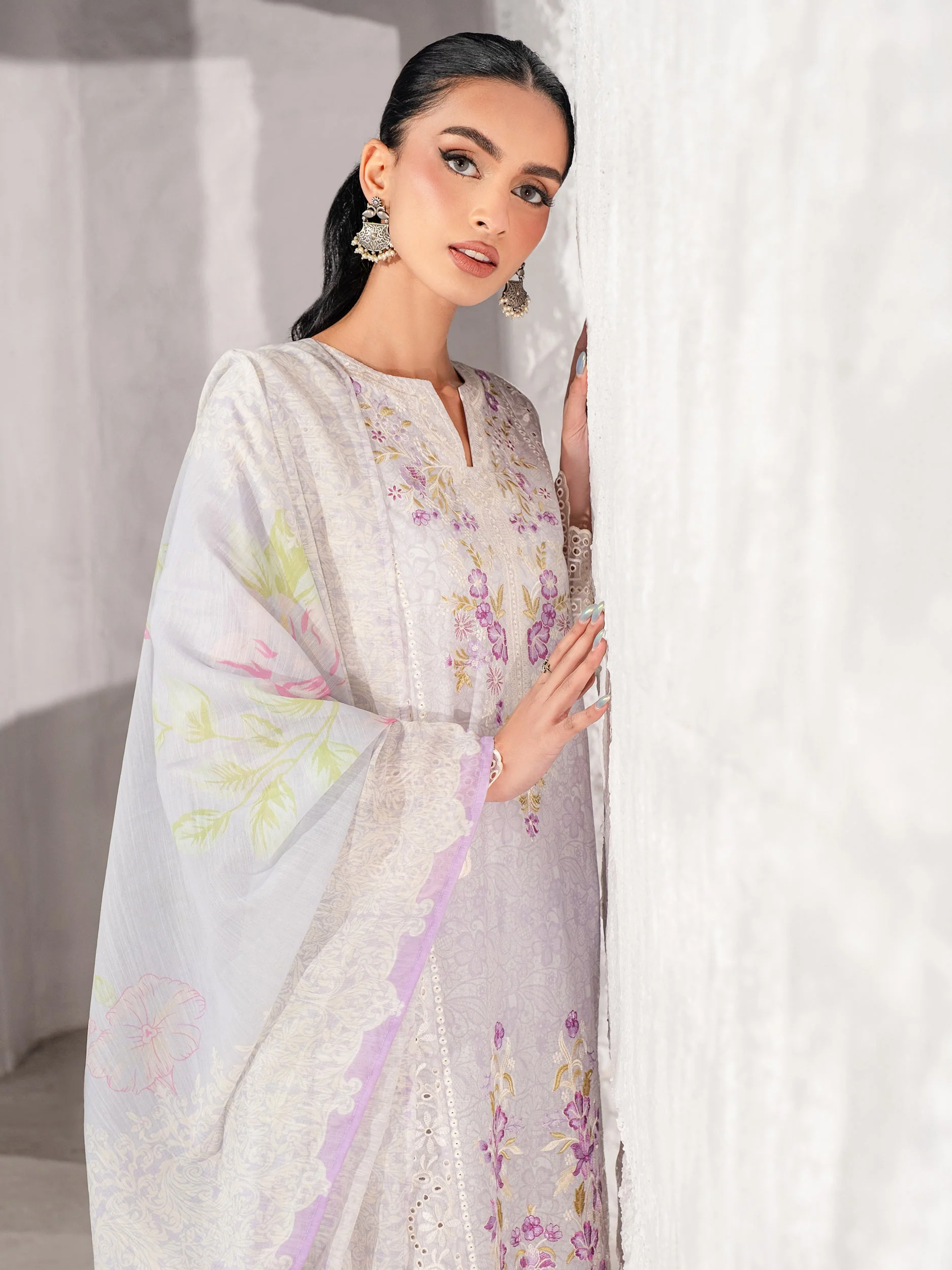 3 Piece Lawn Suit-Embroidered (Unstitched) - Image 5
