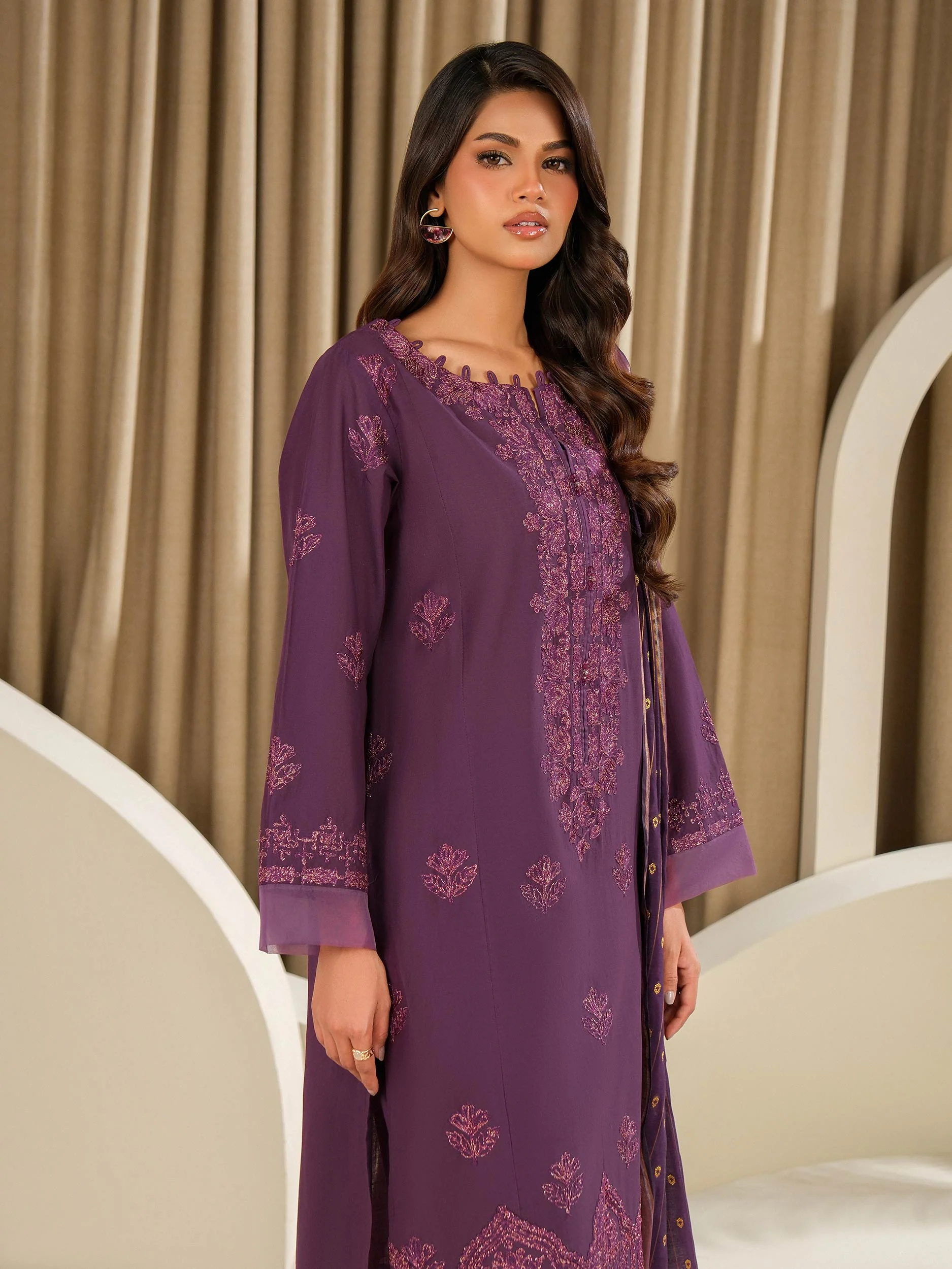 3 Piece Lawn Suit-Embroidered (Unstitched) - Image 5