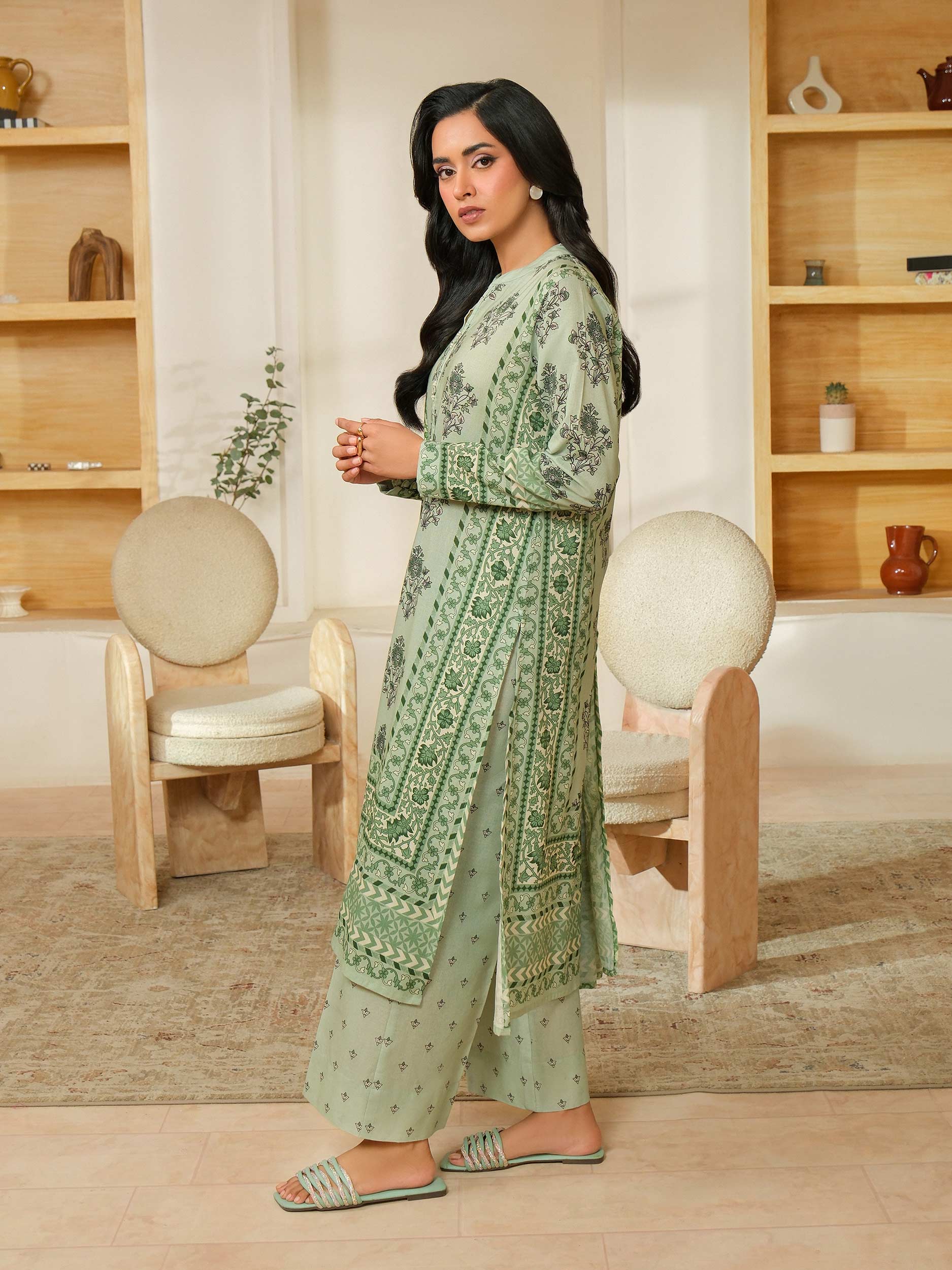 3 Piece Khaddar Suit-Printed (Unstitched) - Image 4