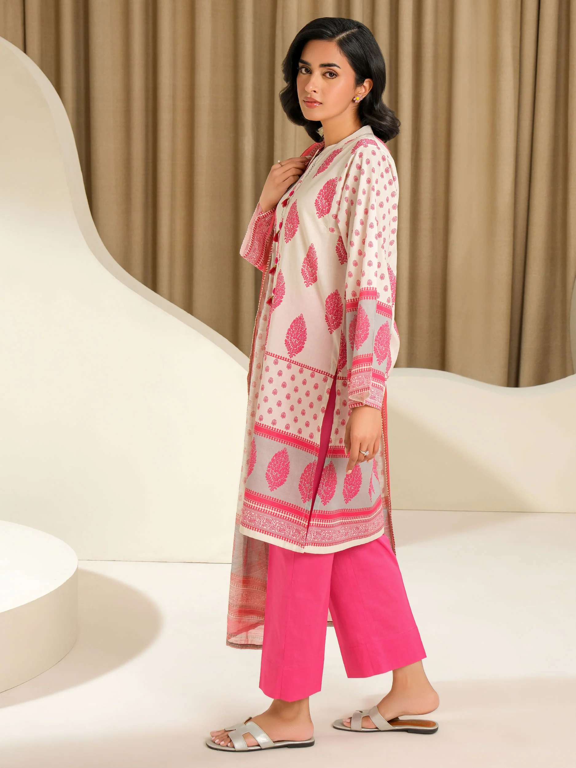 2 Piece Lawn Suit-Printed (Unstitched) - Image 3