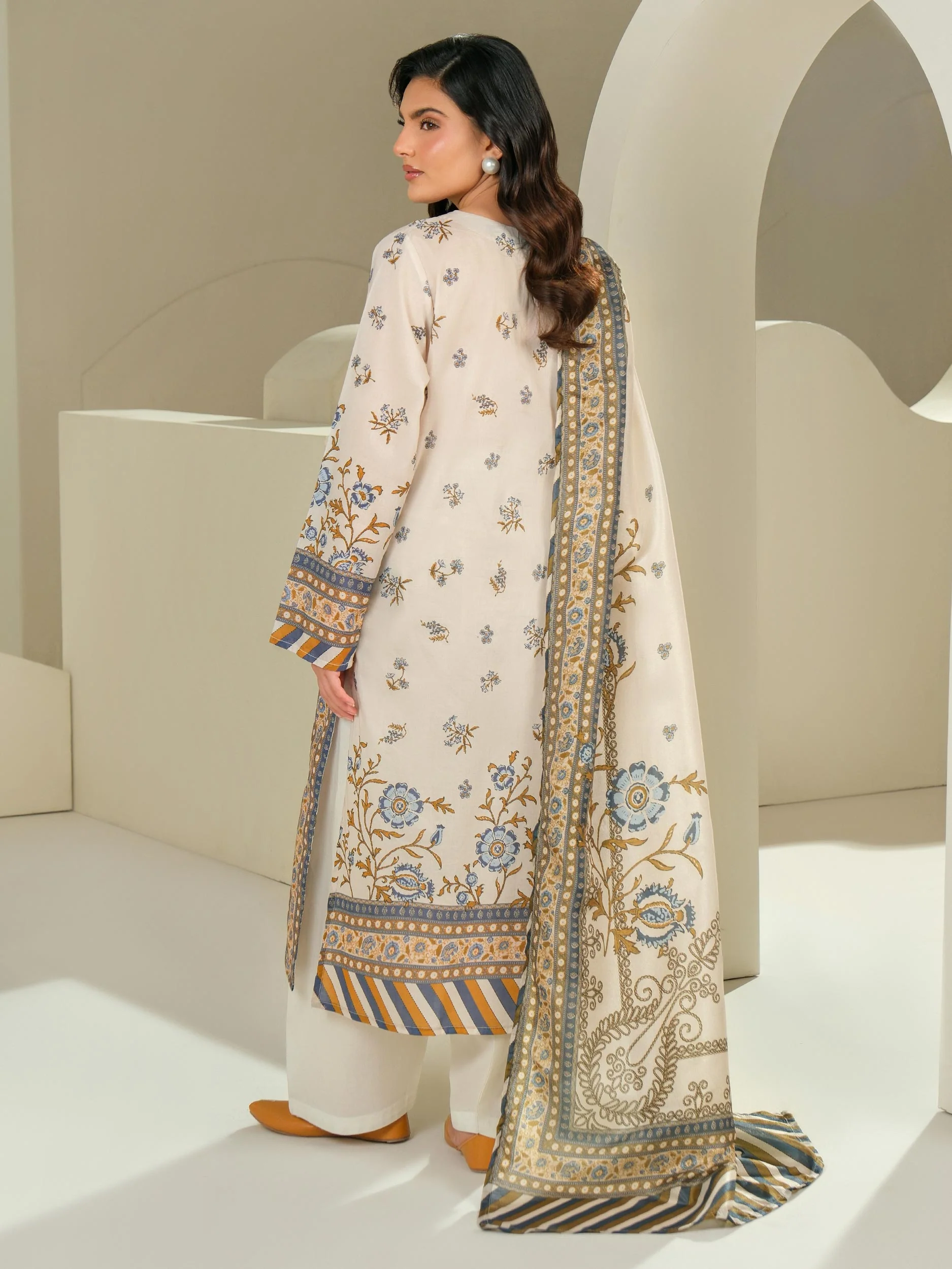 2 Piece Lawn Suit-Printed (Unstitched) - Image 4