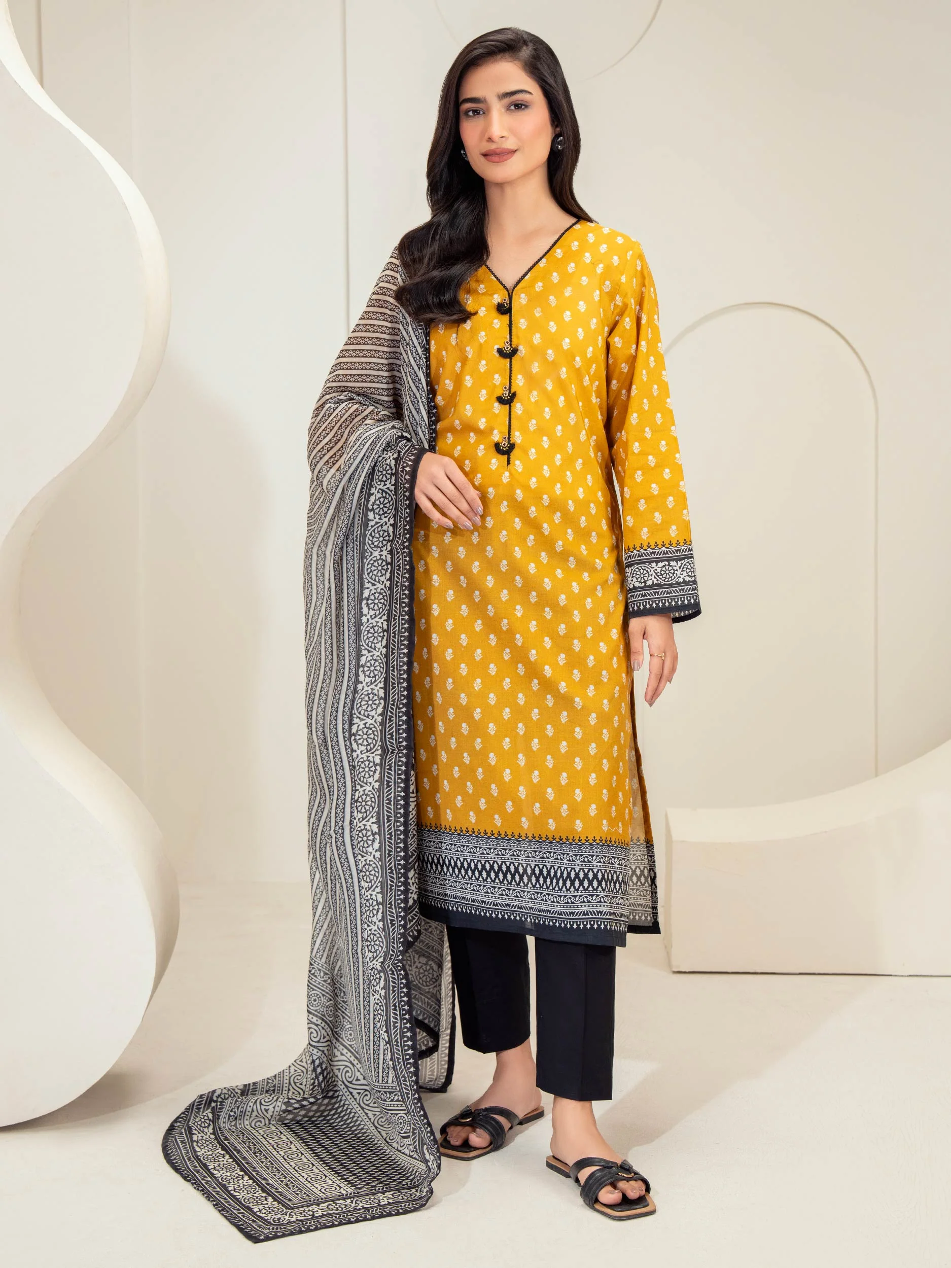 2 Piece Lawn Suit-Printed (Unstitched) - Image 3