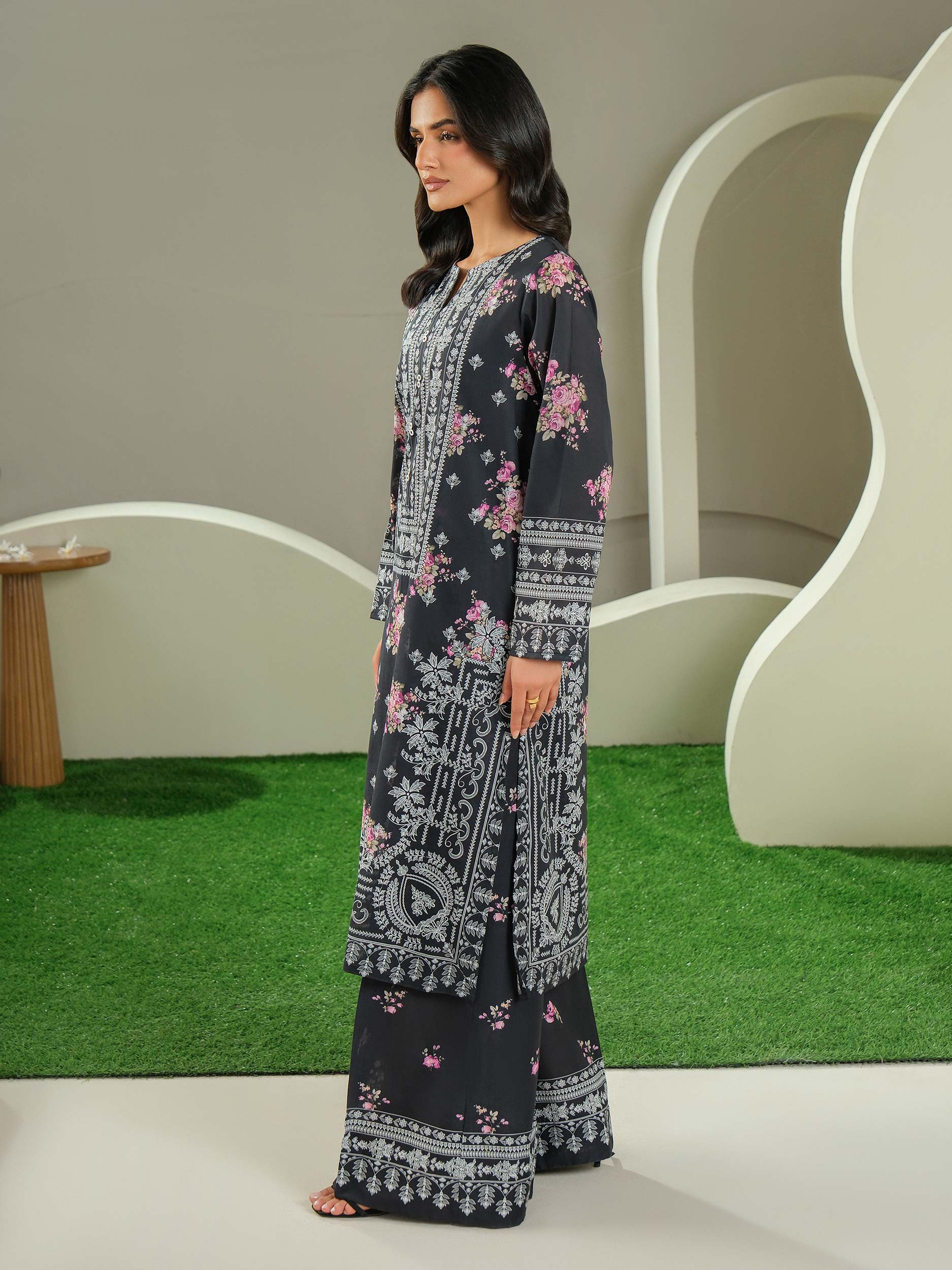 2 Piece Lawn Suit-Printed (Unstitched) - Image 3