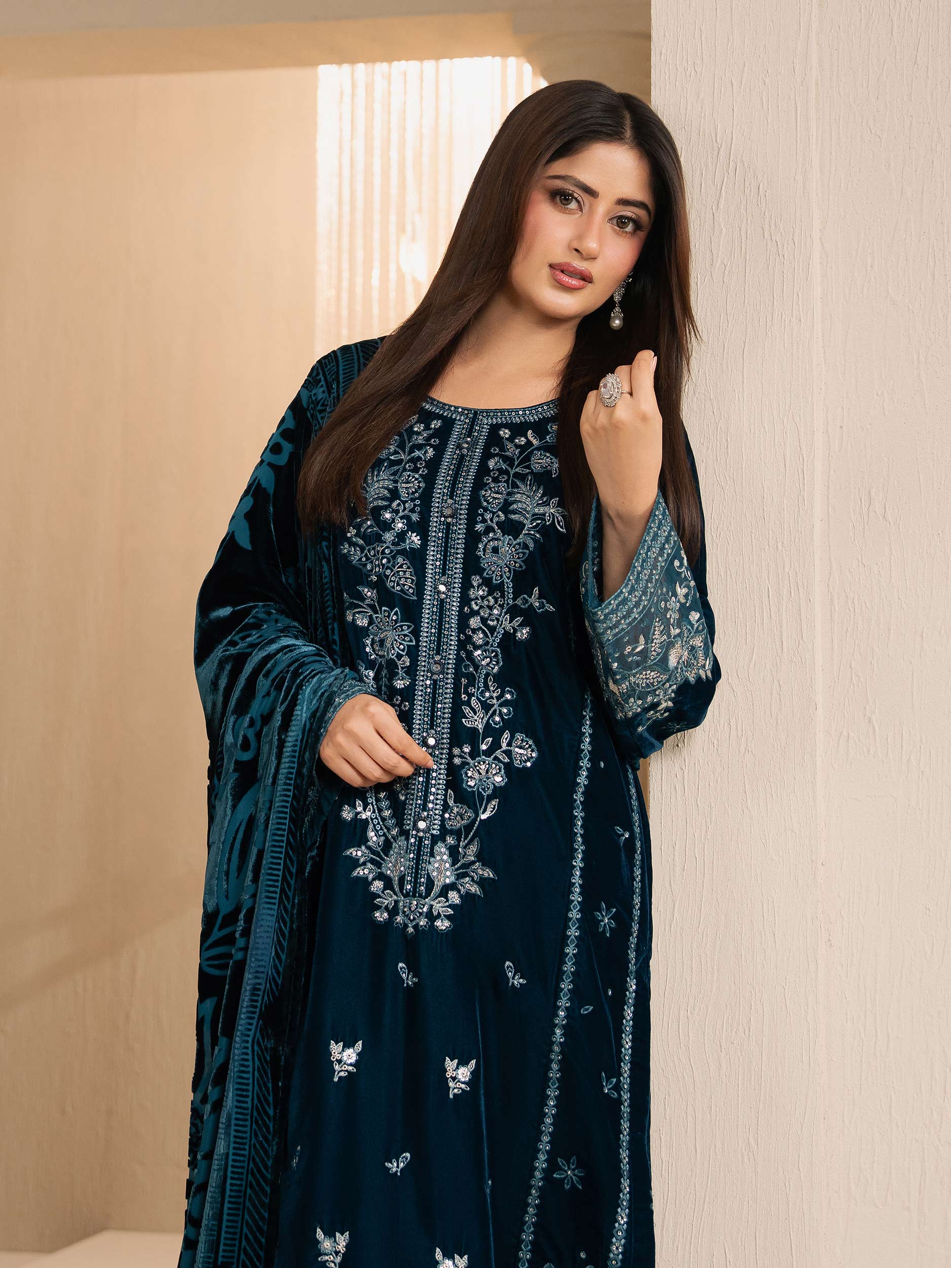 3 Piece Velvet Suit-Embroidered (Unstitched) - Image 2